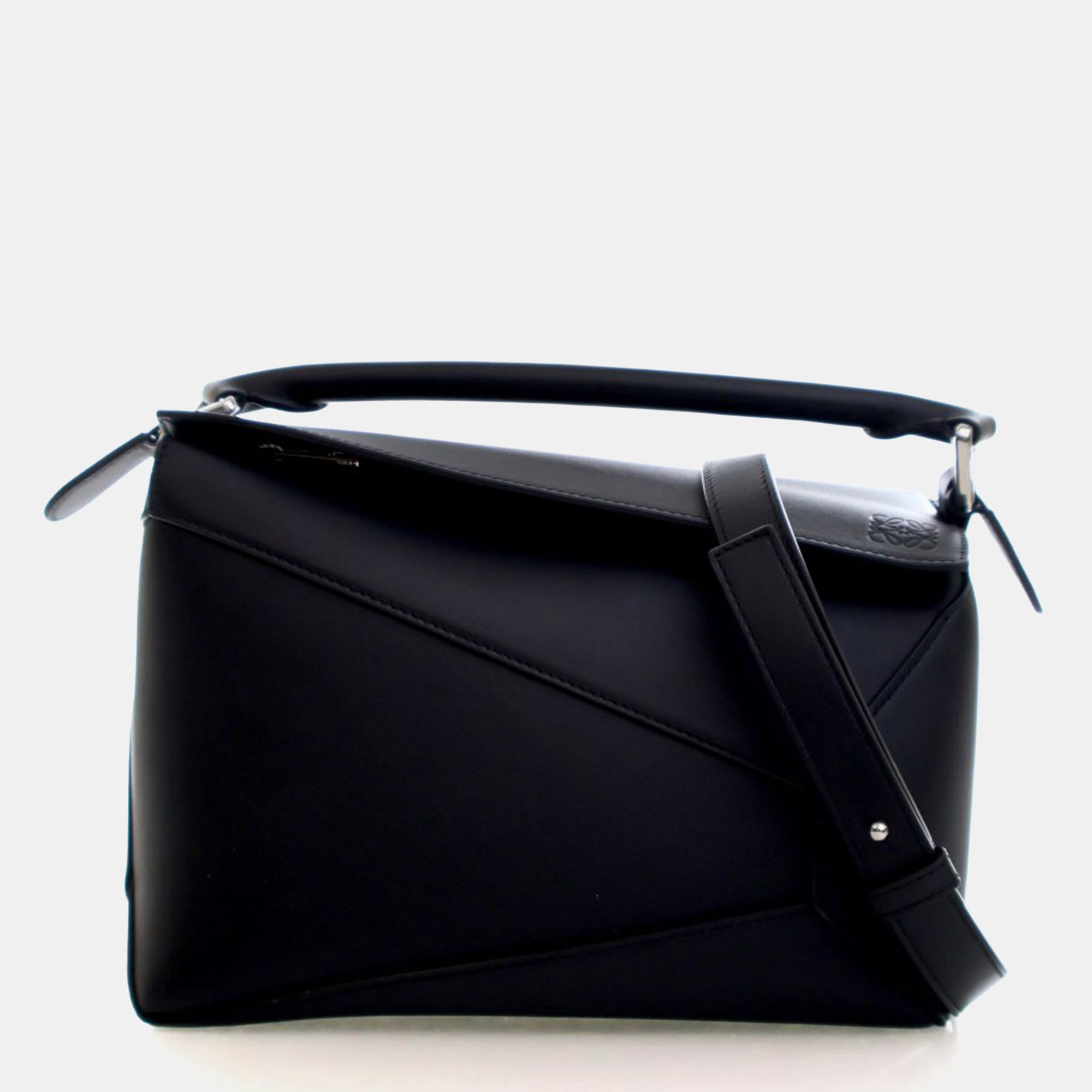 

Loewe Small Calfskin Puzzle Edge, Black