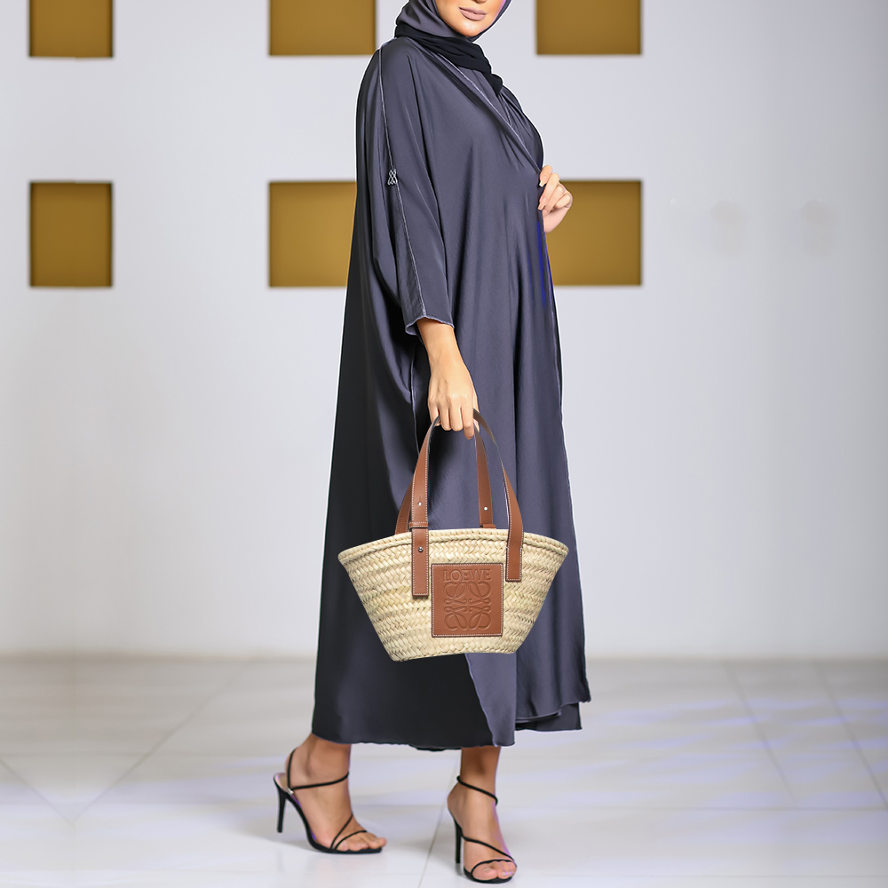 

Loewe Beige/Brown Woven Raffia and Leather Small Tote