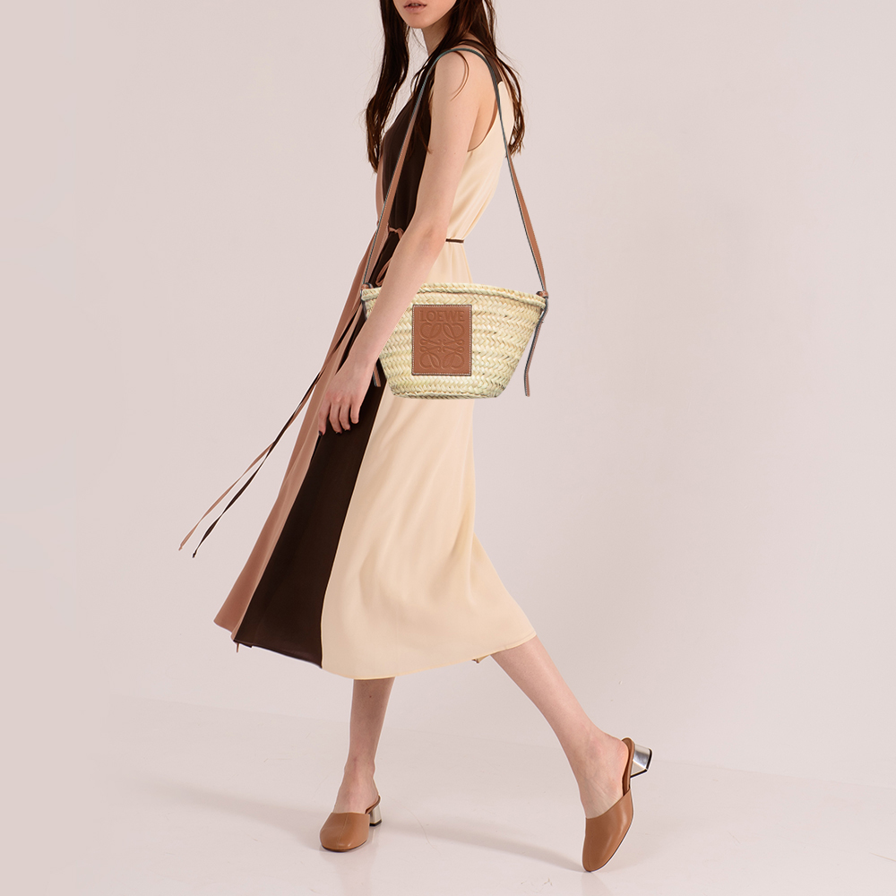 

Loewe Beige/Tan Raffia and Leather Basket Shoulder Bag