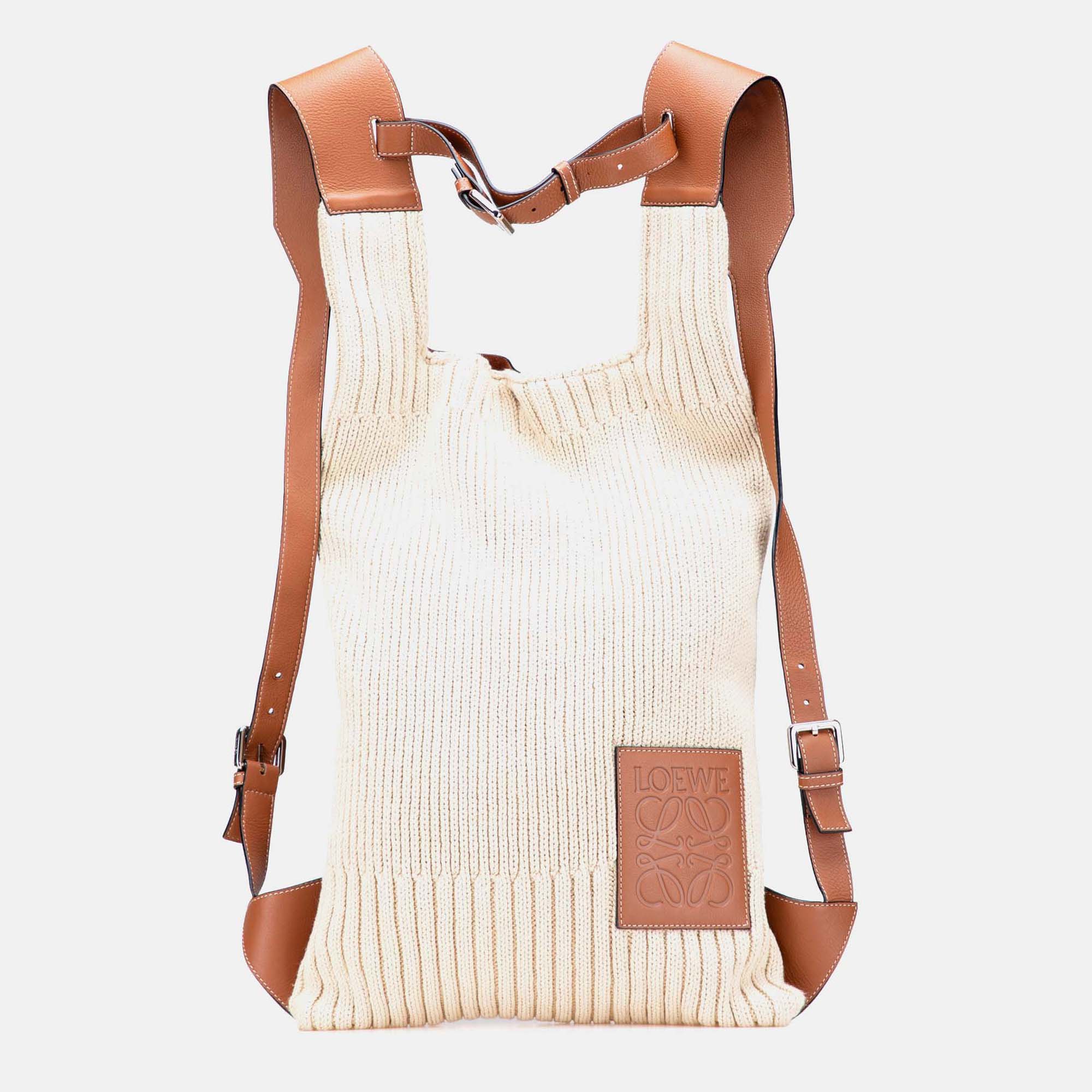Pre-owned Loewe Knitted Shopper Backpack In Sand