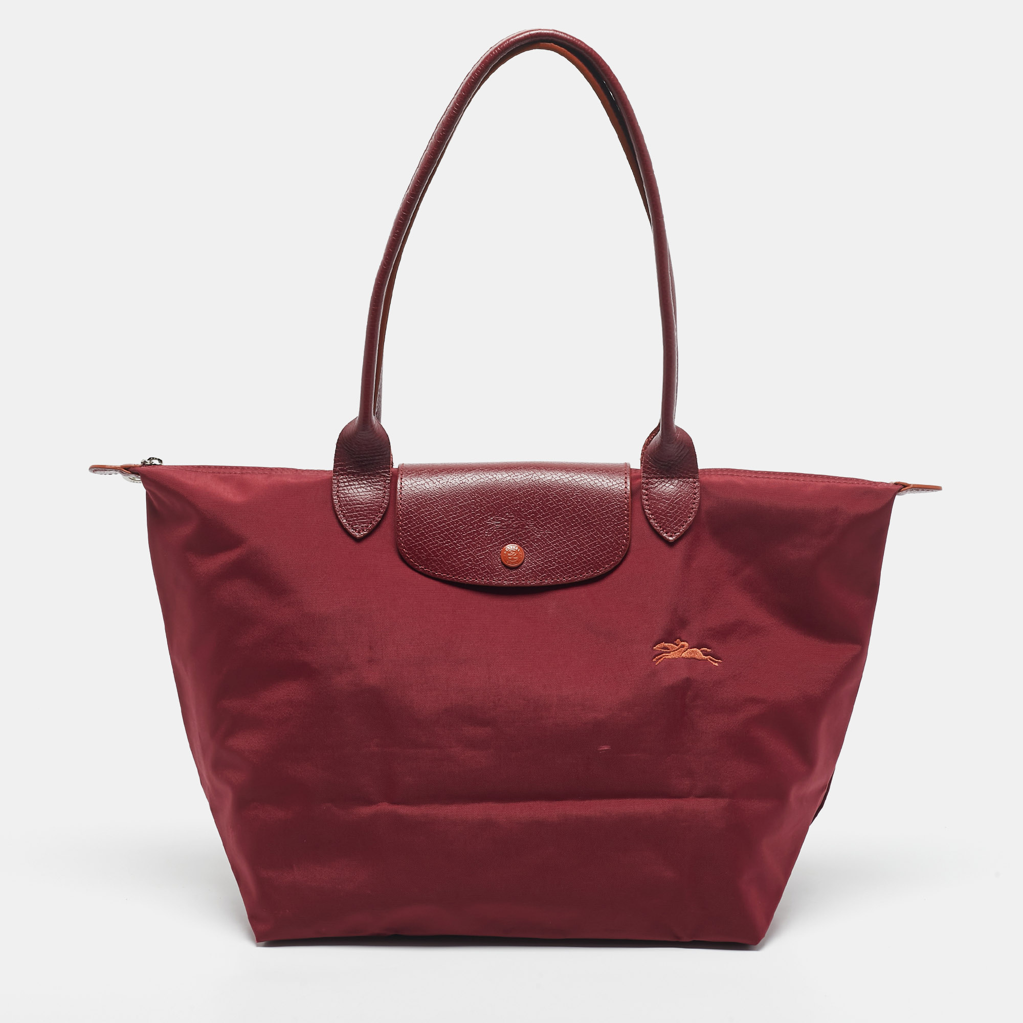 

Longchamp Red Nylon  Le Pliage Tote