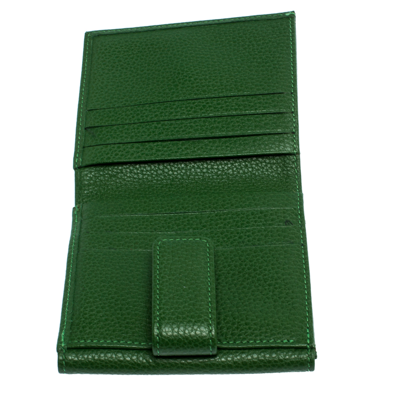 

Longchamp Green Leather Flap Compact Wallet