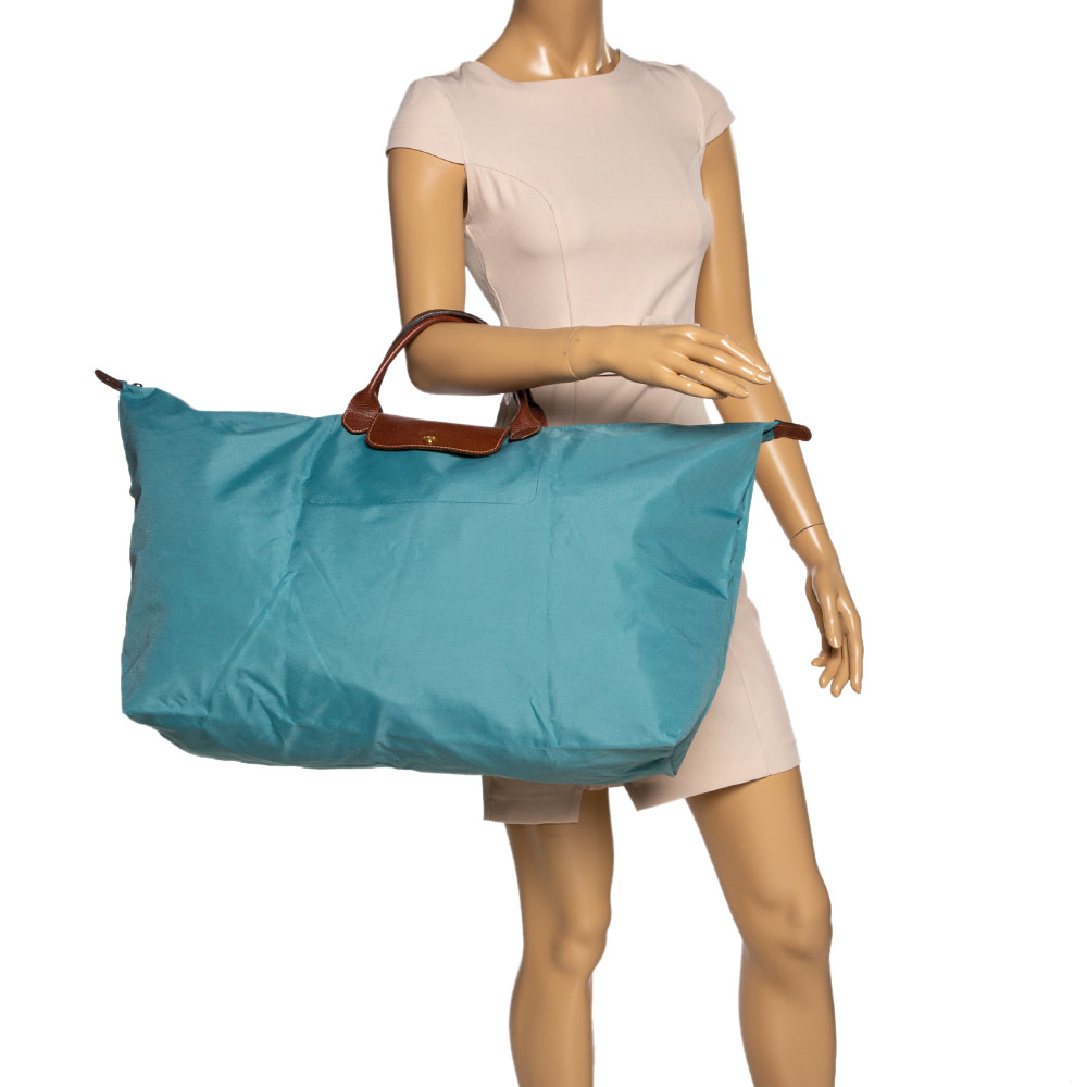 

Longchamp Aqua Blue Nylon  Le Pliage Tote