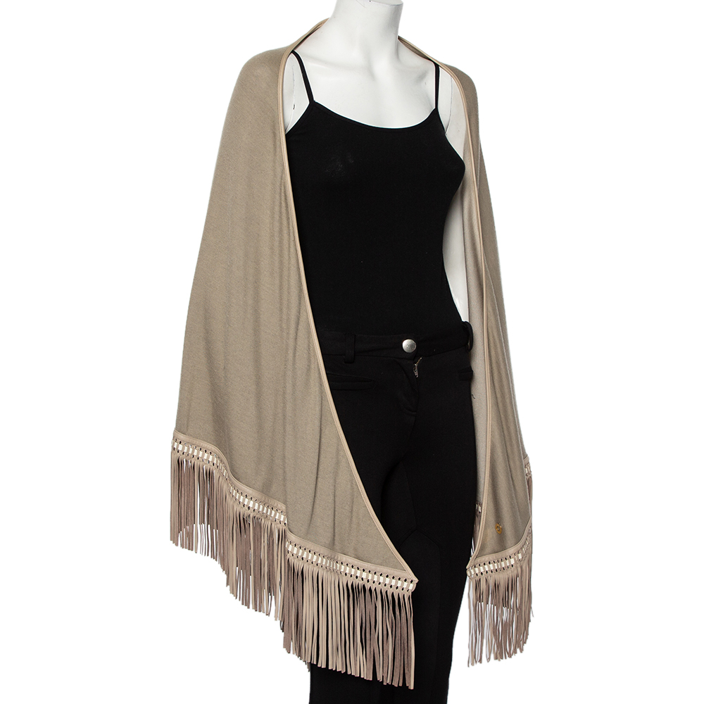 

Loro Piana Beige Cashmere Leather Fringe Detail Flamenco Poncho