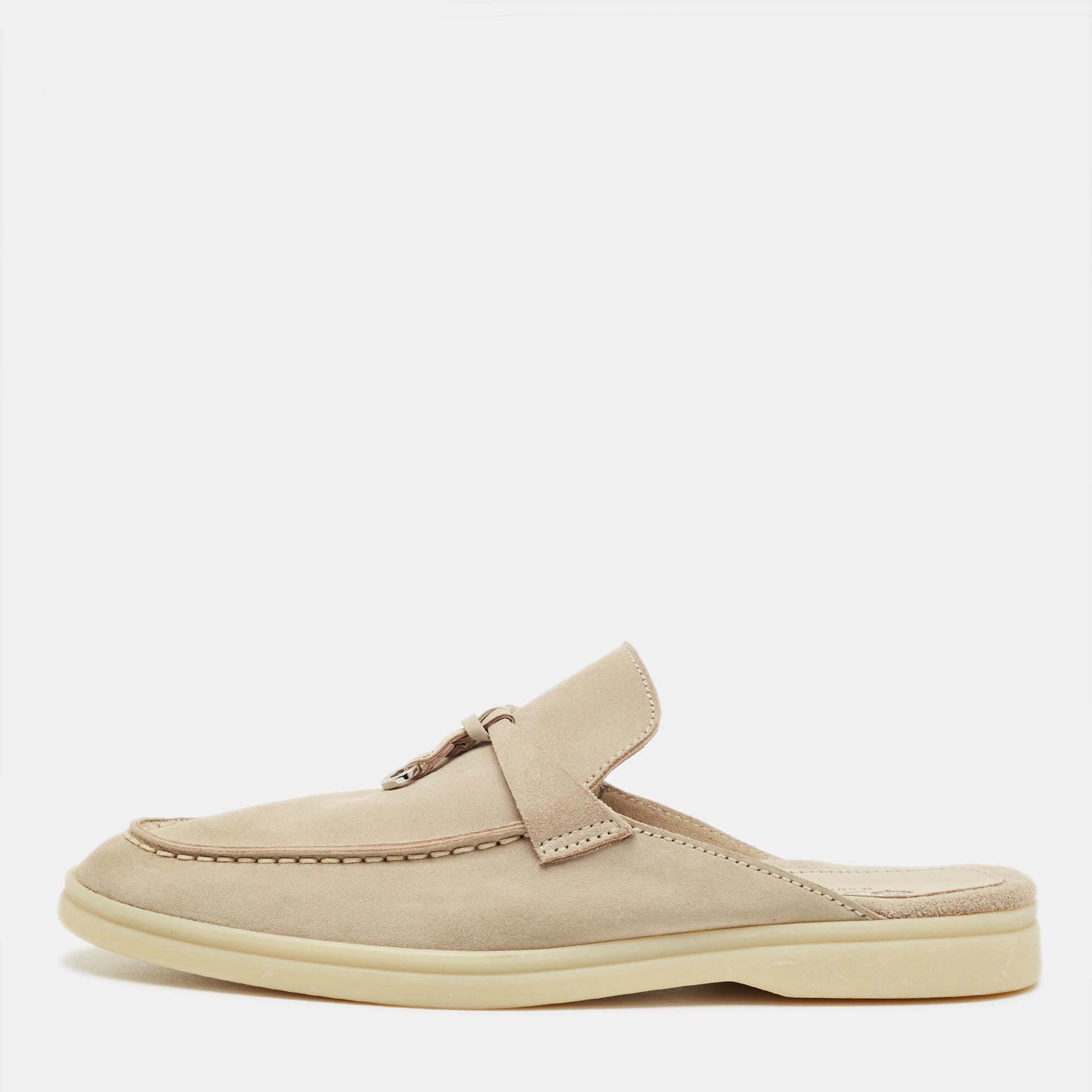 

Loro Piana Grey Suede Babouche Charms Walk Mules Size