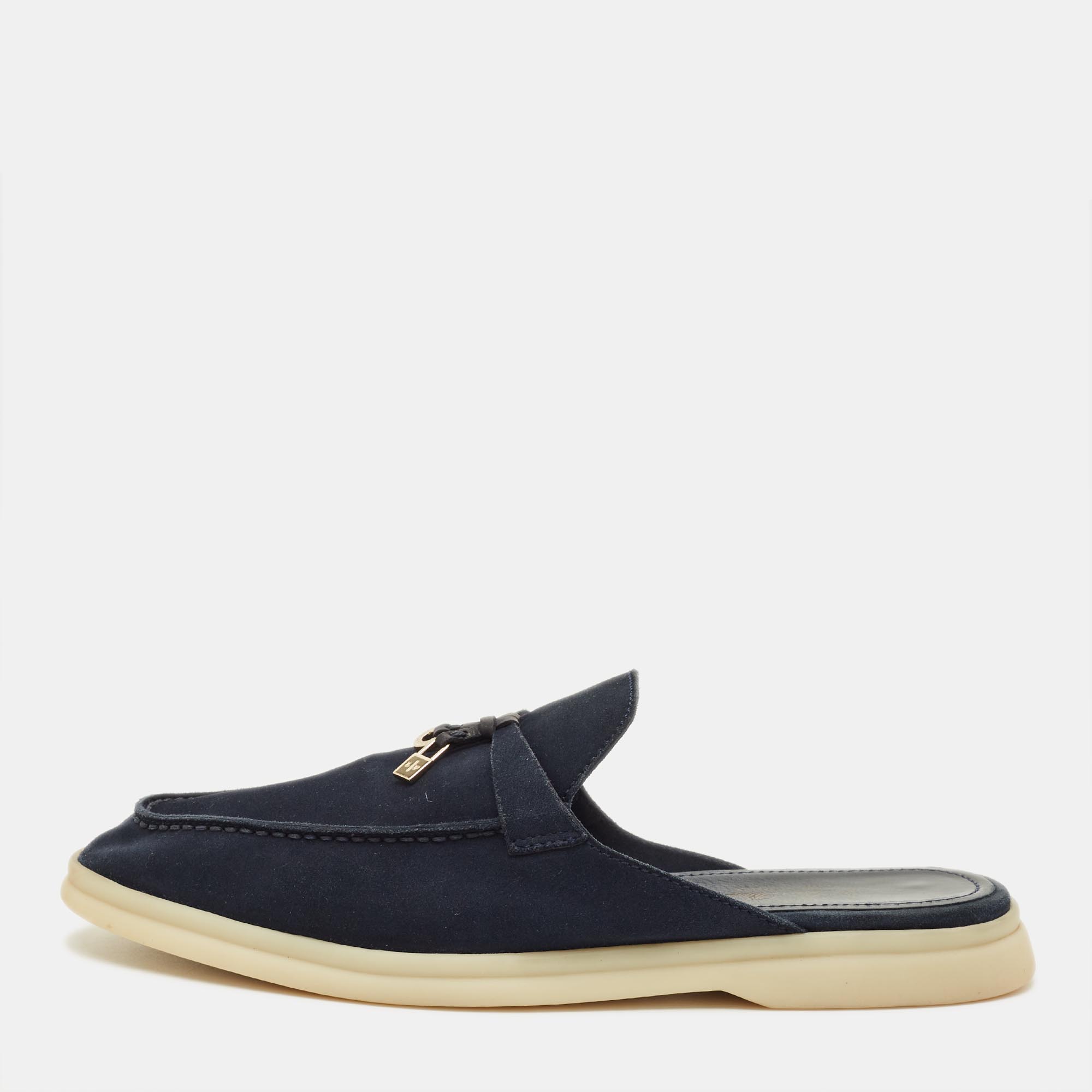 

Loro Piana Size  Black Suede Babouche Charms Walk Sandals