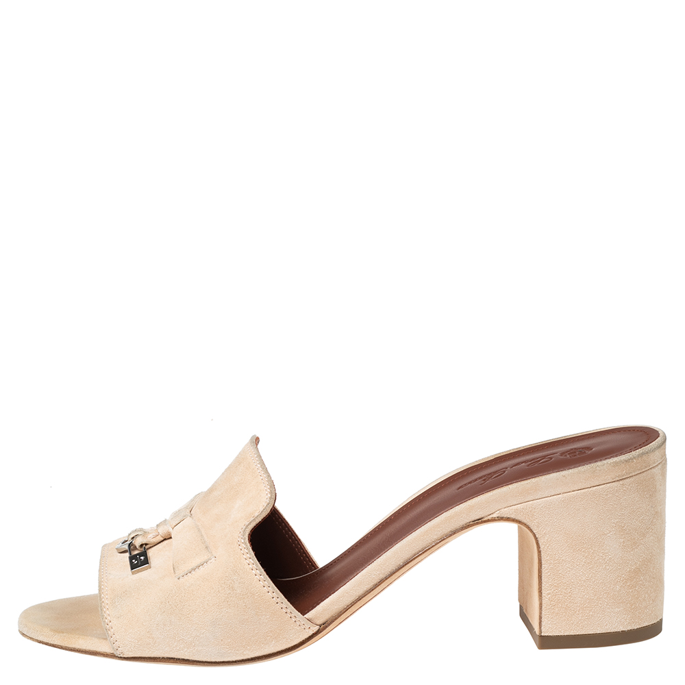 

Loro Piana Beige Suede Charm Slide Sandals Size