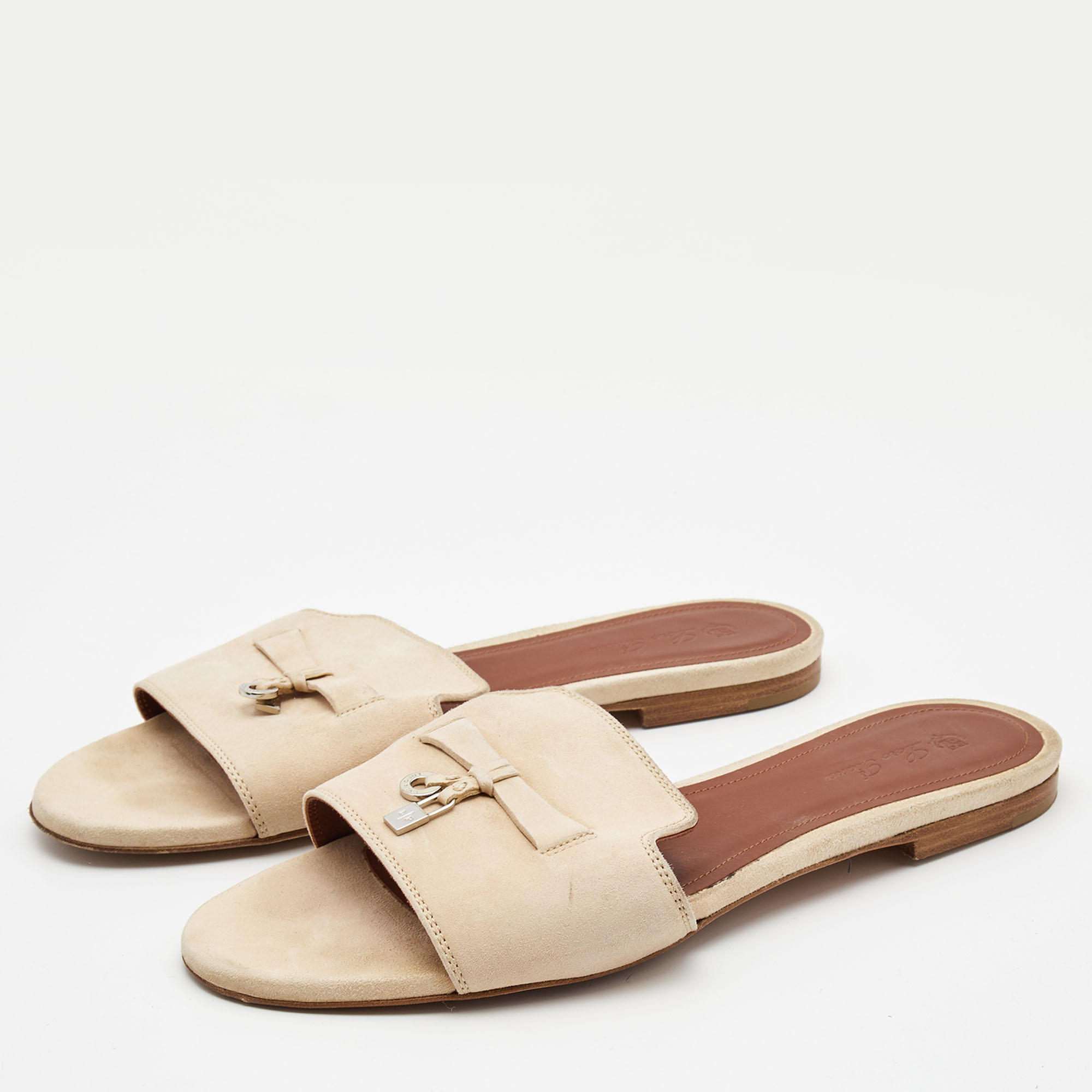 

Loro Piana Beige Suede Summer Charms Flat Slides Size