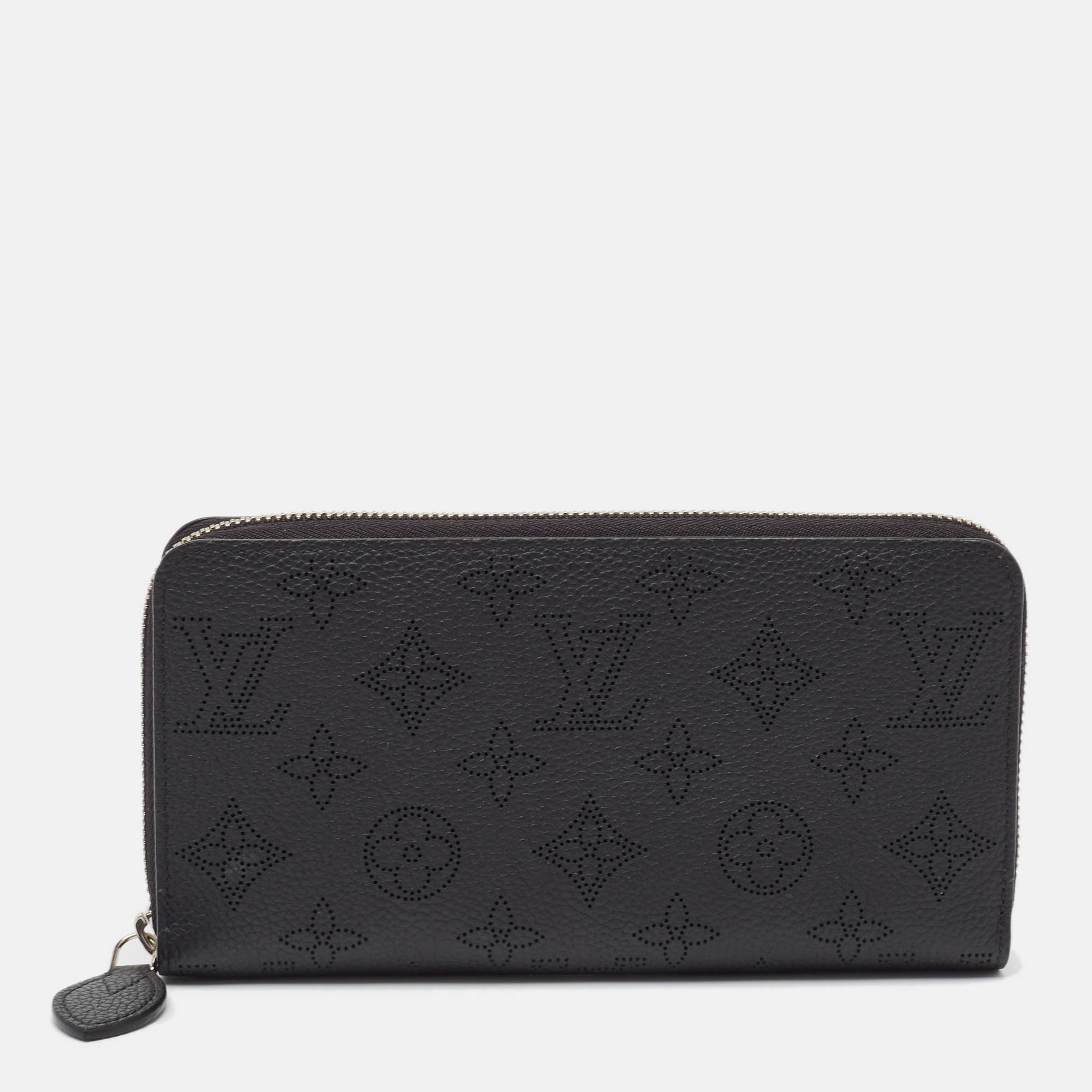 

Louis Vuitton Noir Monogram Mahina Leather Zippy Wallet, Black