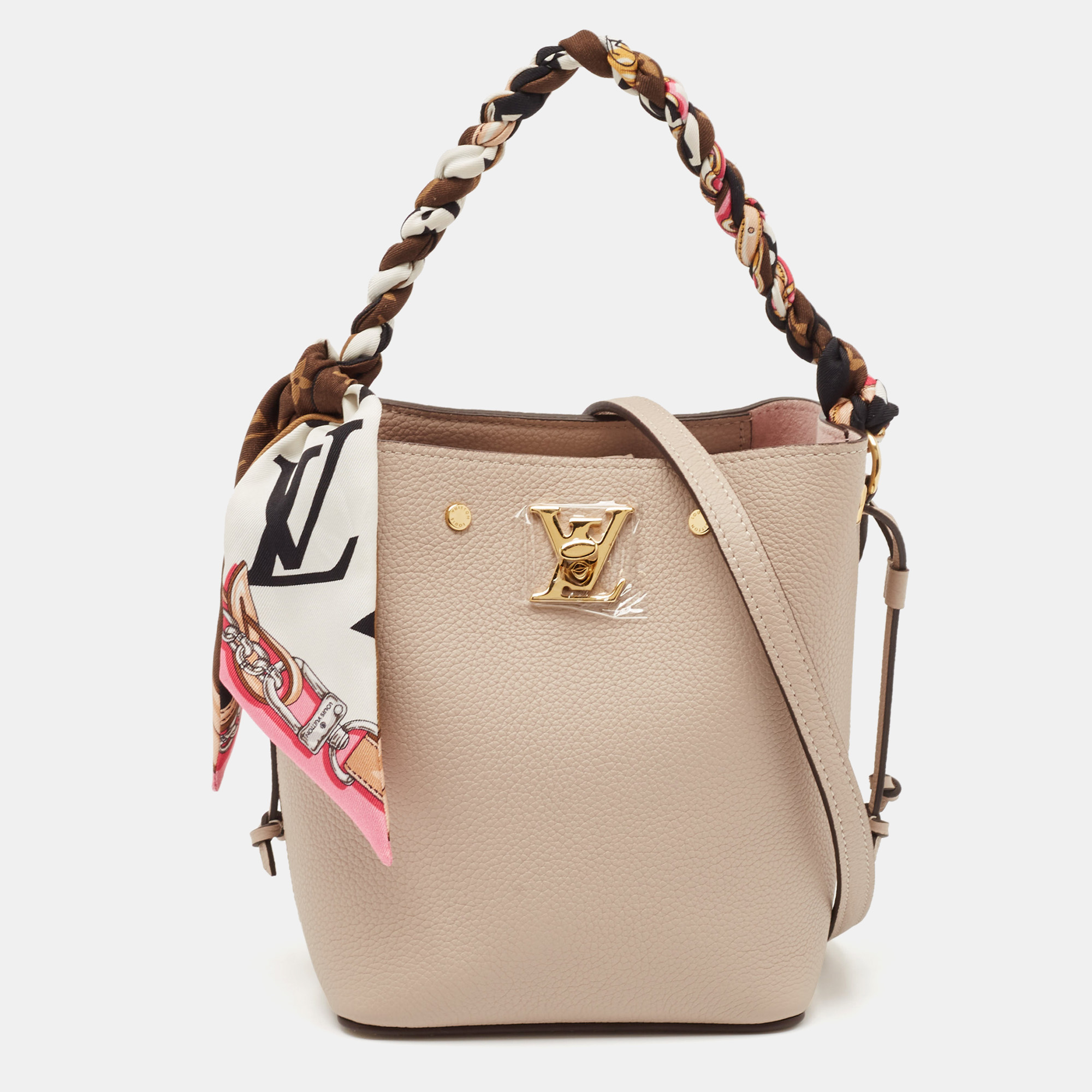 

Louis Vuitton Greige Leather Nano Lockme Bucket Bag, Beige