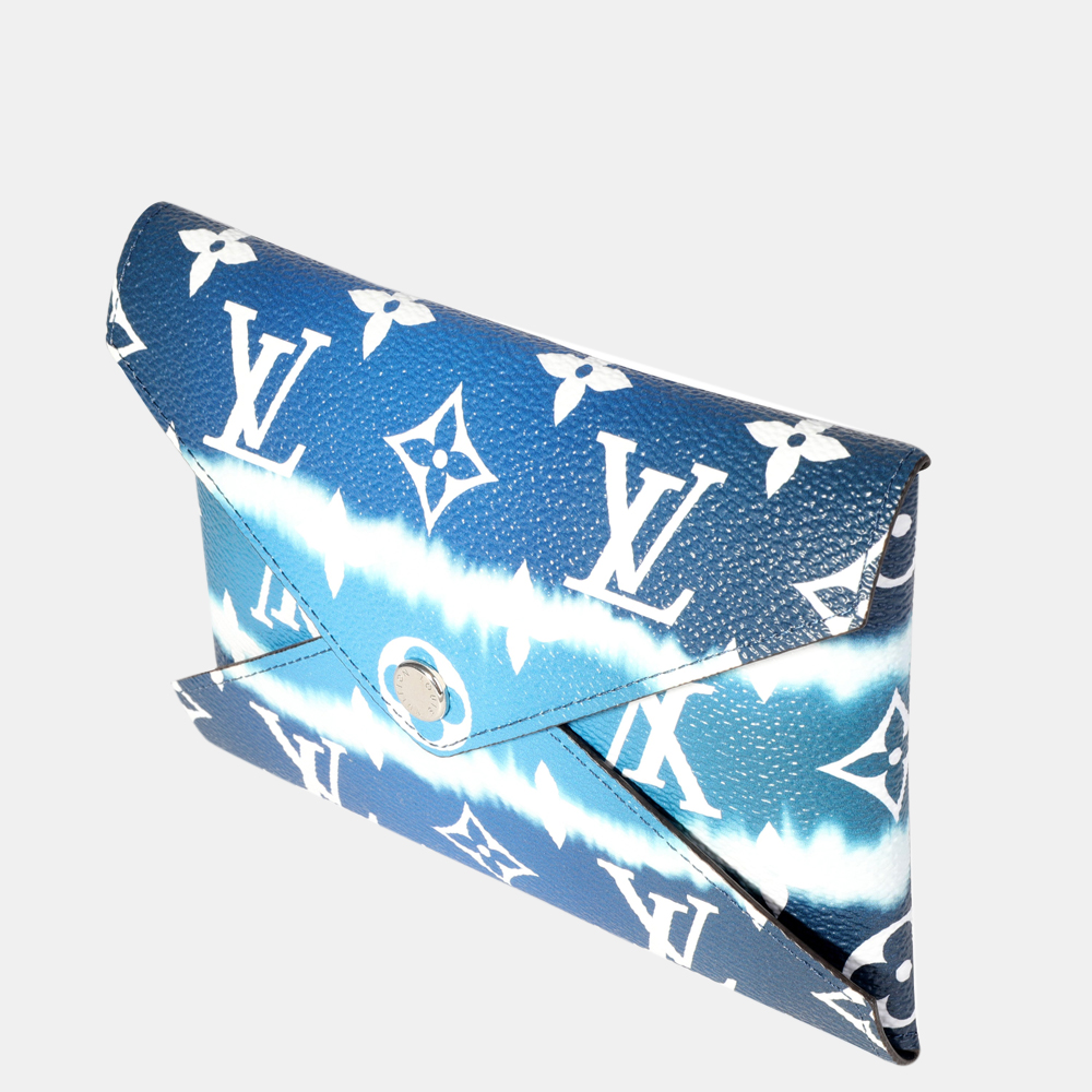 

Louis Vuitton Blue LV Escale Medium Kirigami Pochette Bag