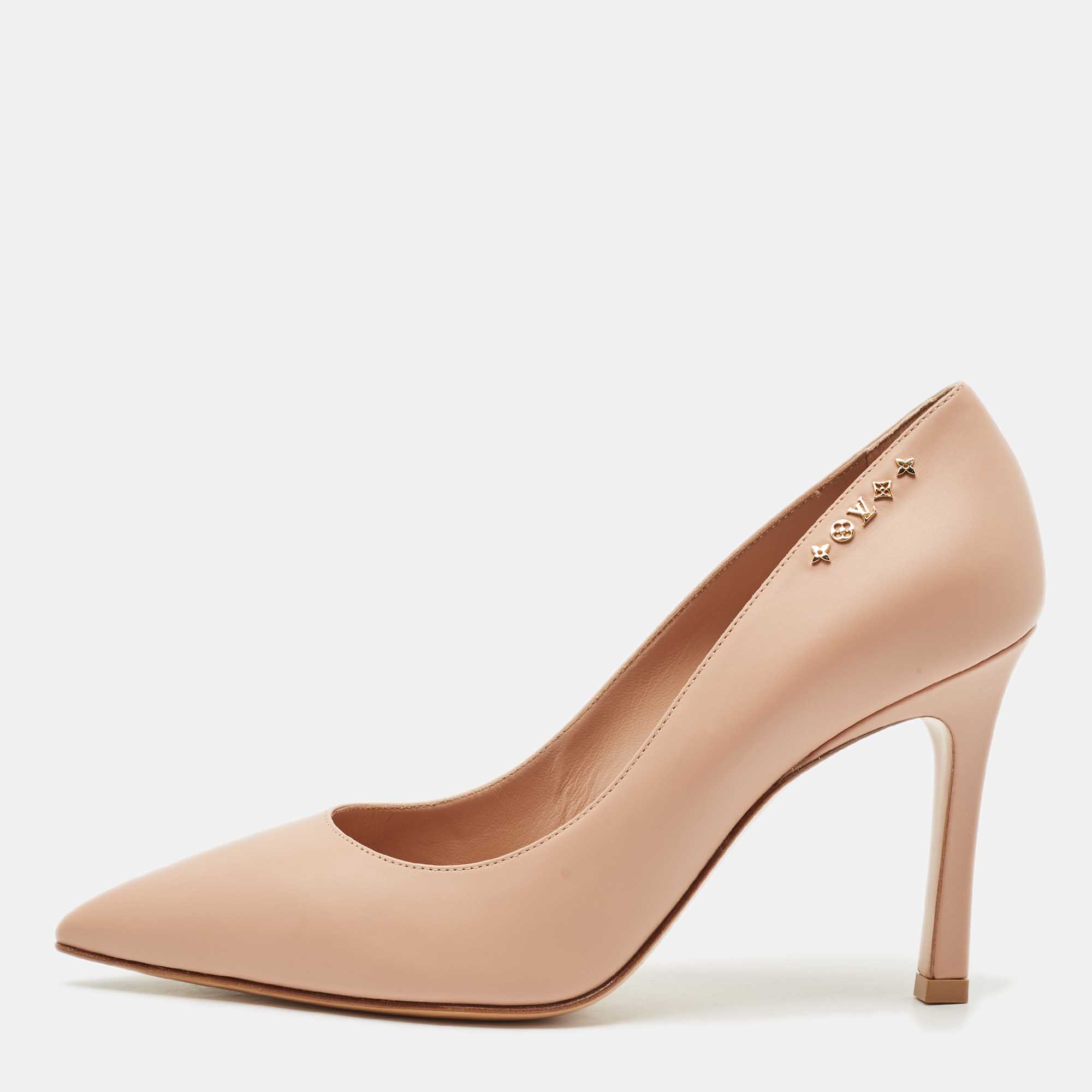 

Louis Vuitton Beige Leather Urban Twist Pumps Size