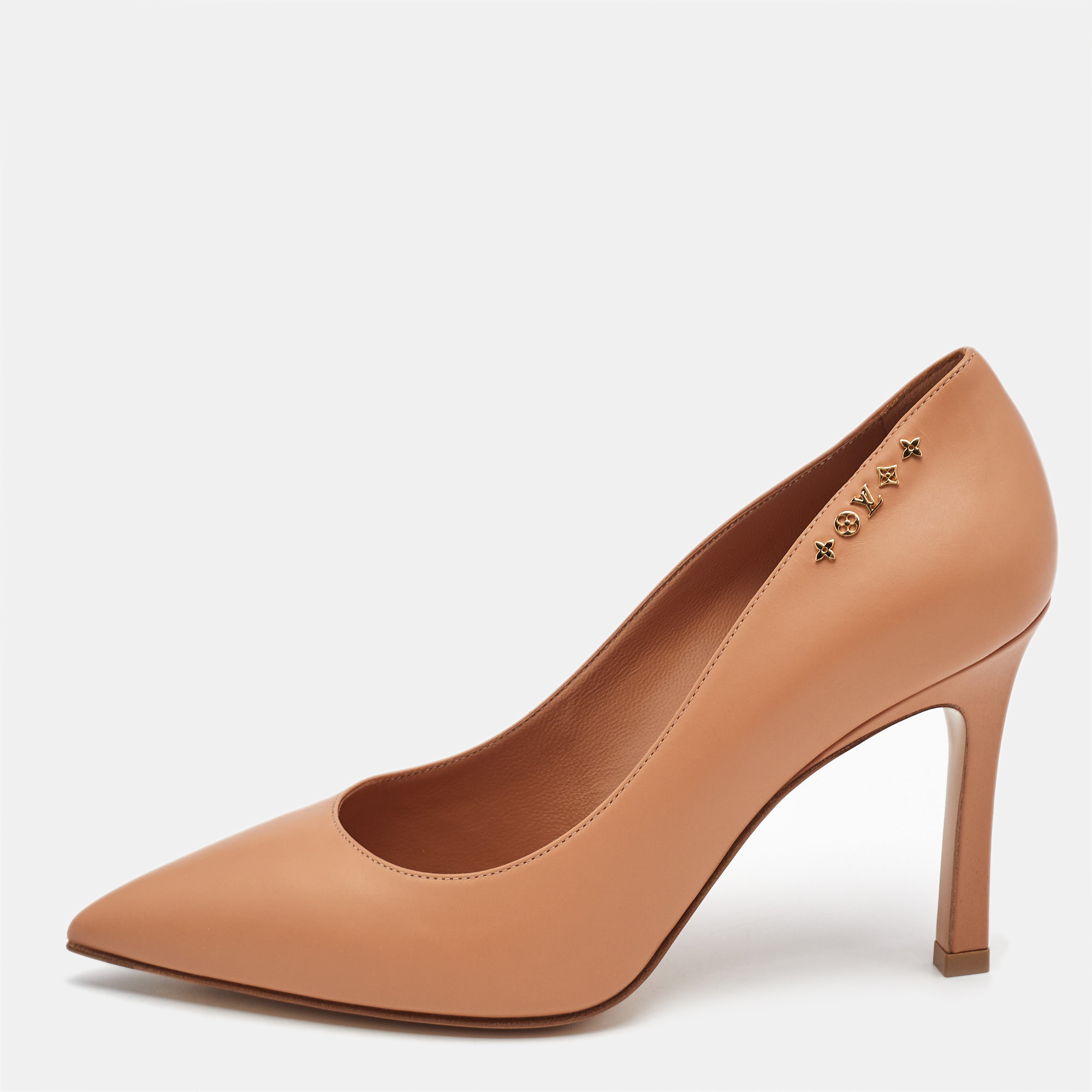 

Louis Vuitton Peach Leather Signature Pumps Size, Orange