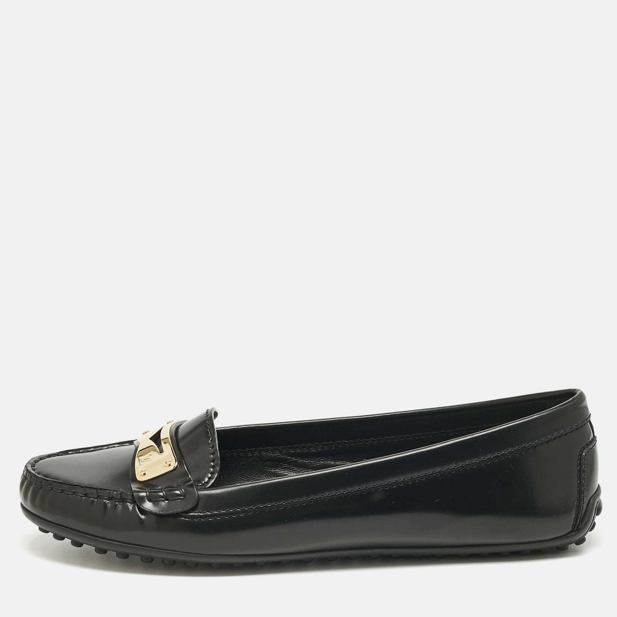 

Louis Vuitton Black Brushed Leather Penny Loafers Size