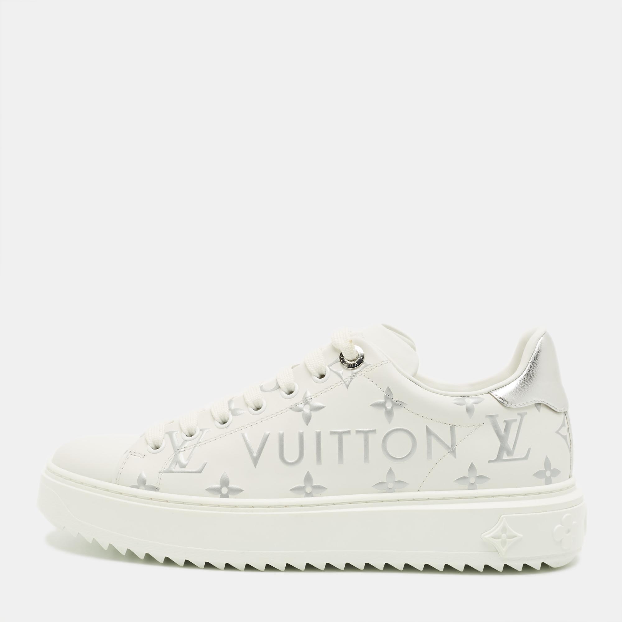 

Louis Vuitton Time Out Size  White/Silver Leather Lace Up Sneakers