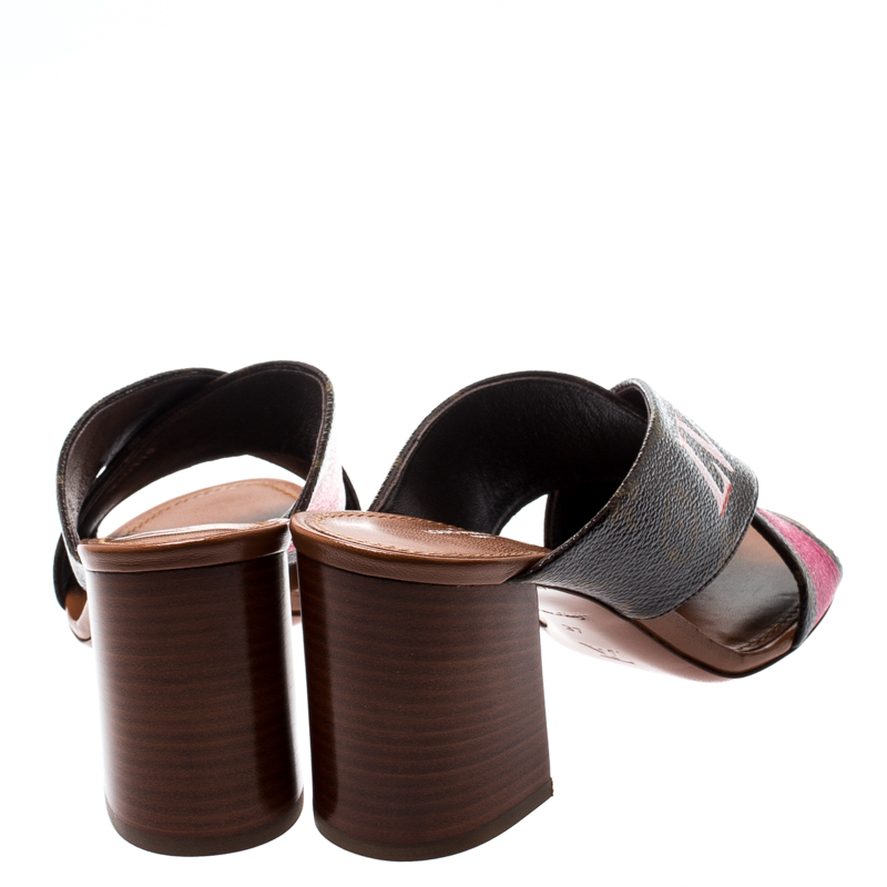 Louis Vuitton Brown/Pink Monogram Canvas Panorama Slide Mule Sandals Size  37 For Sale at 1stDibs