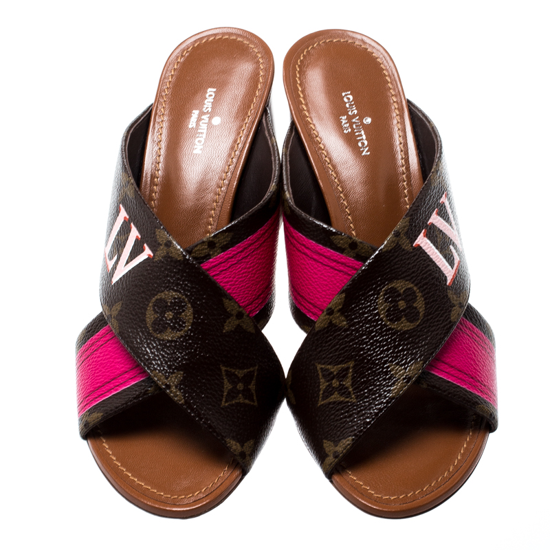 Louis Vuitton Brown/Pink Monogram Canvas Panorama Slide Mule Sandals Size  37 For Sale at 1stDibs