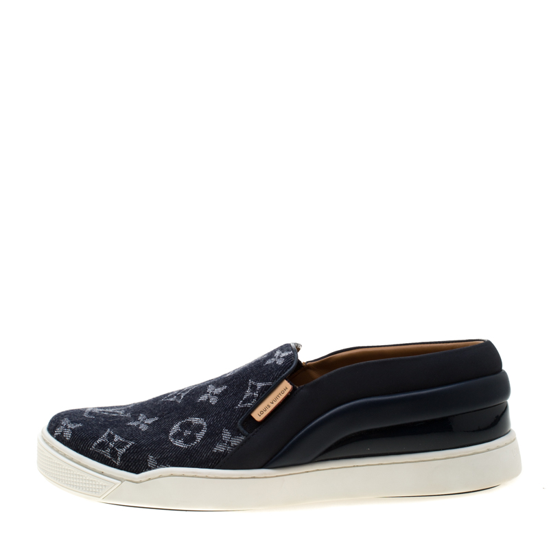 

Louis Vuitton Blue Monochrome Canvas And Leather Slip On Sneakers Size