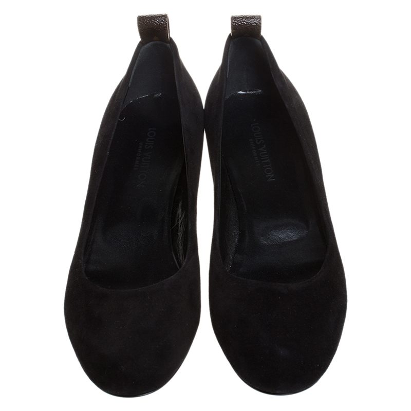 Louis Vuitton Black Smooth Leather Uniformes Pumps Size 7.5/38