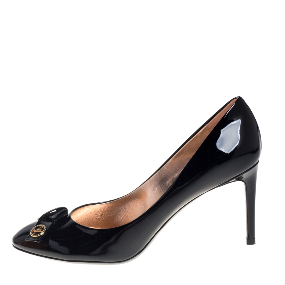

Louis Vuitton Black Patent Leather Bow Fiance Pumps Size