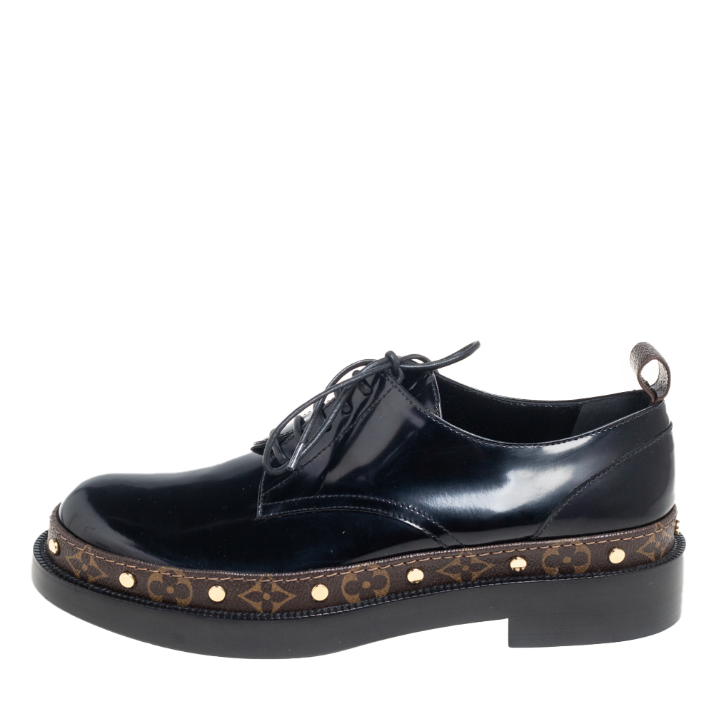 

Louis Vuitton Black/Brown Monogram Canvas And Patent Leather Oxfords Size