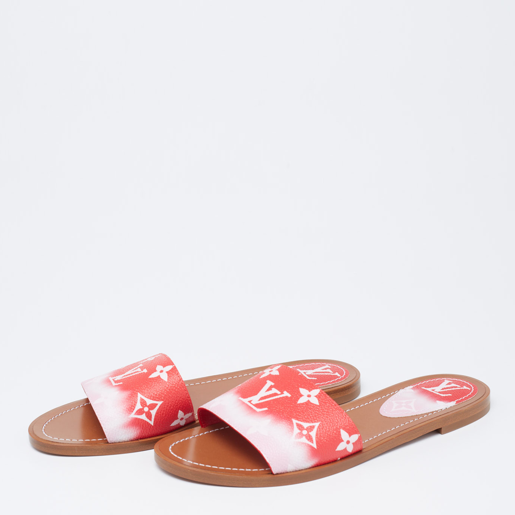 

Louis Vuitton Two-Tone Monogram Coated Canvas Escale Lock It Flat Slides Size, Red