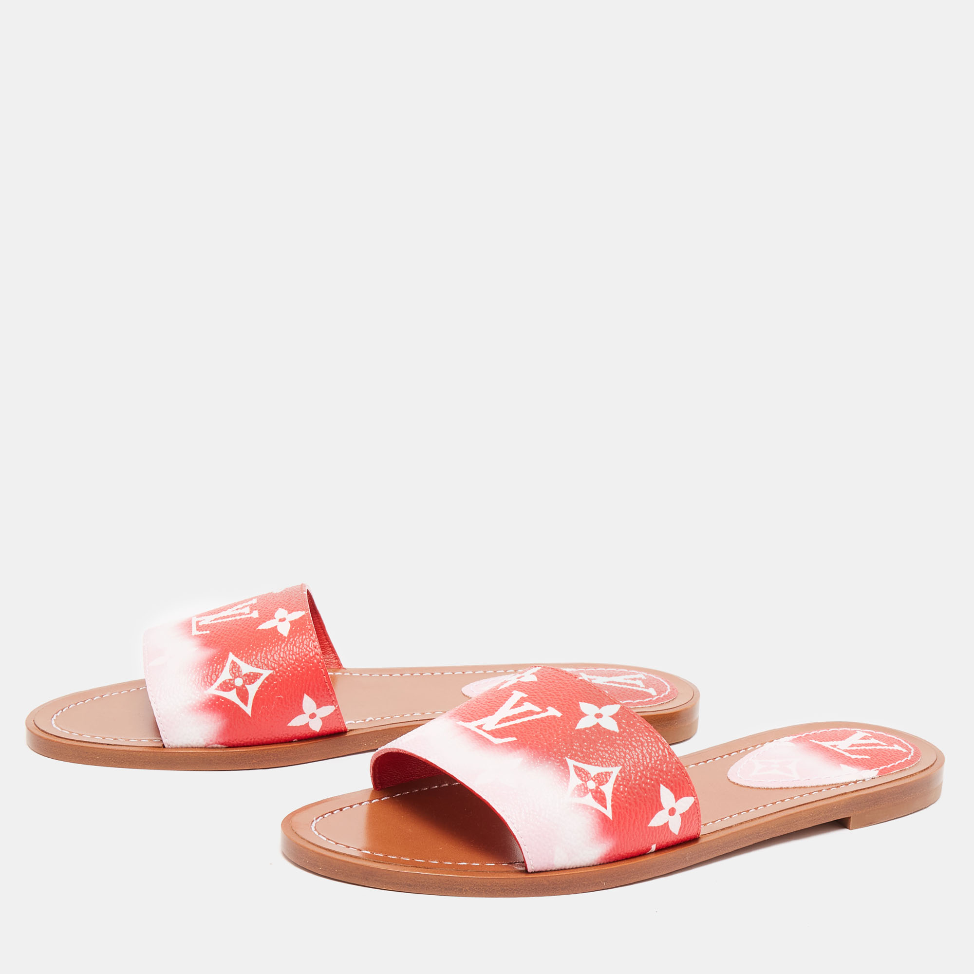 

Louis Vuitton Two-Tone Monogram Coated Canvas Escale Lock It Flat Slides Size, Red