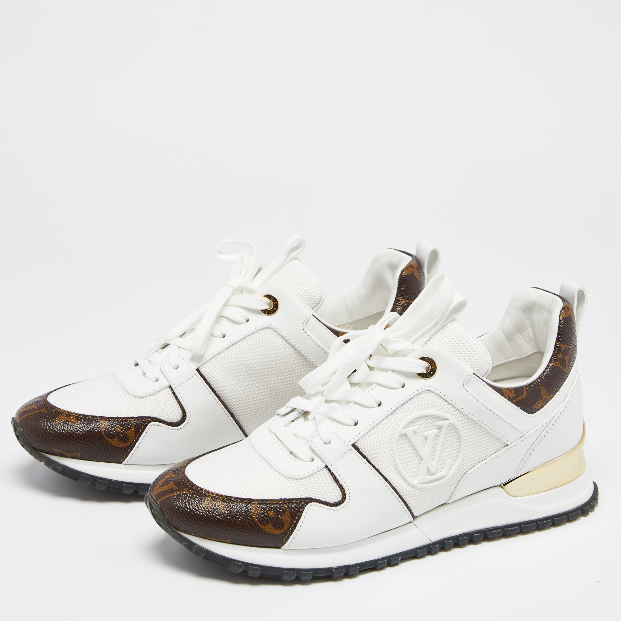 

Louis Vuitton White/Brown Canvas And Leather Run Away Sneakers Size
