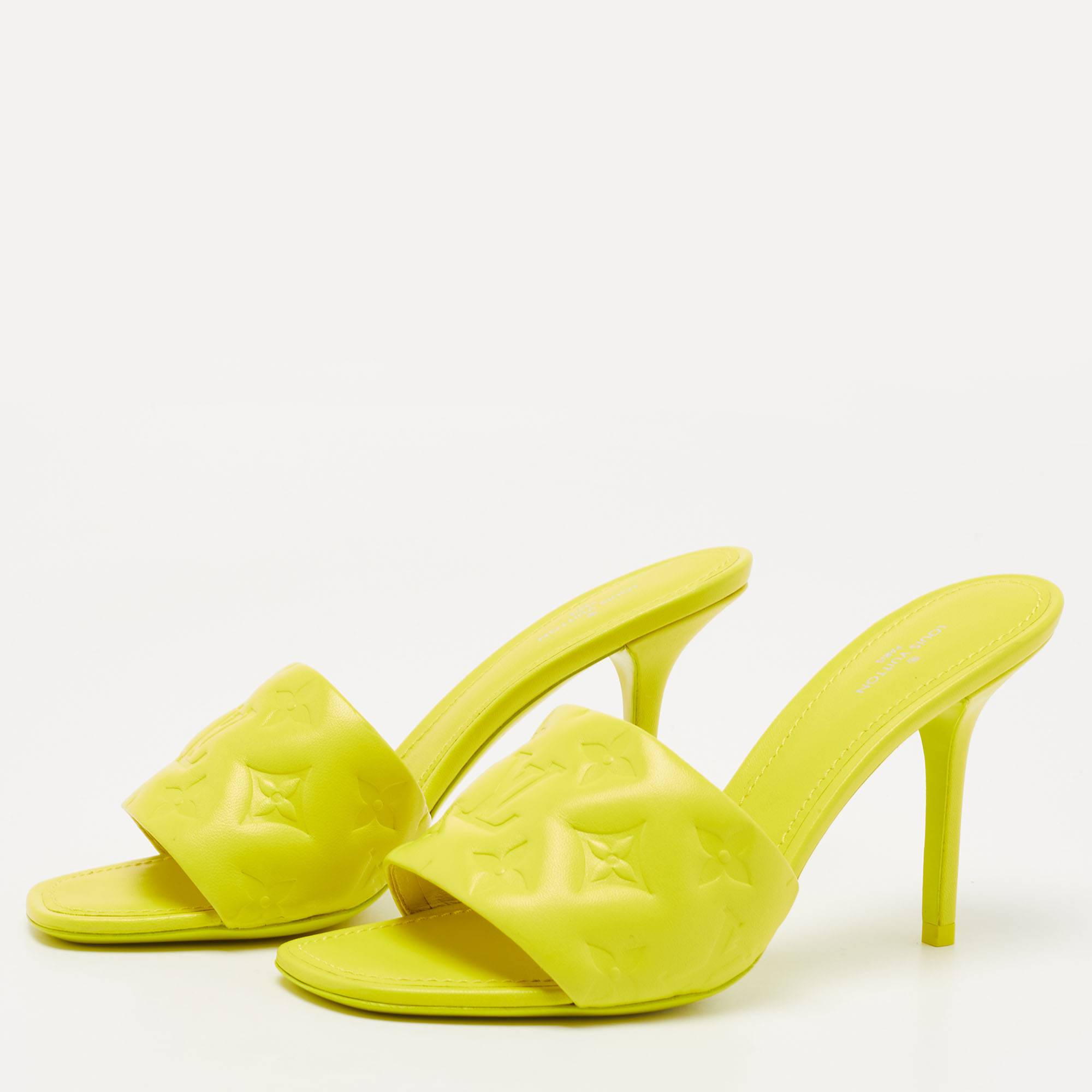 

Louis Vuitton Yellow Leather Revival Sandals Size