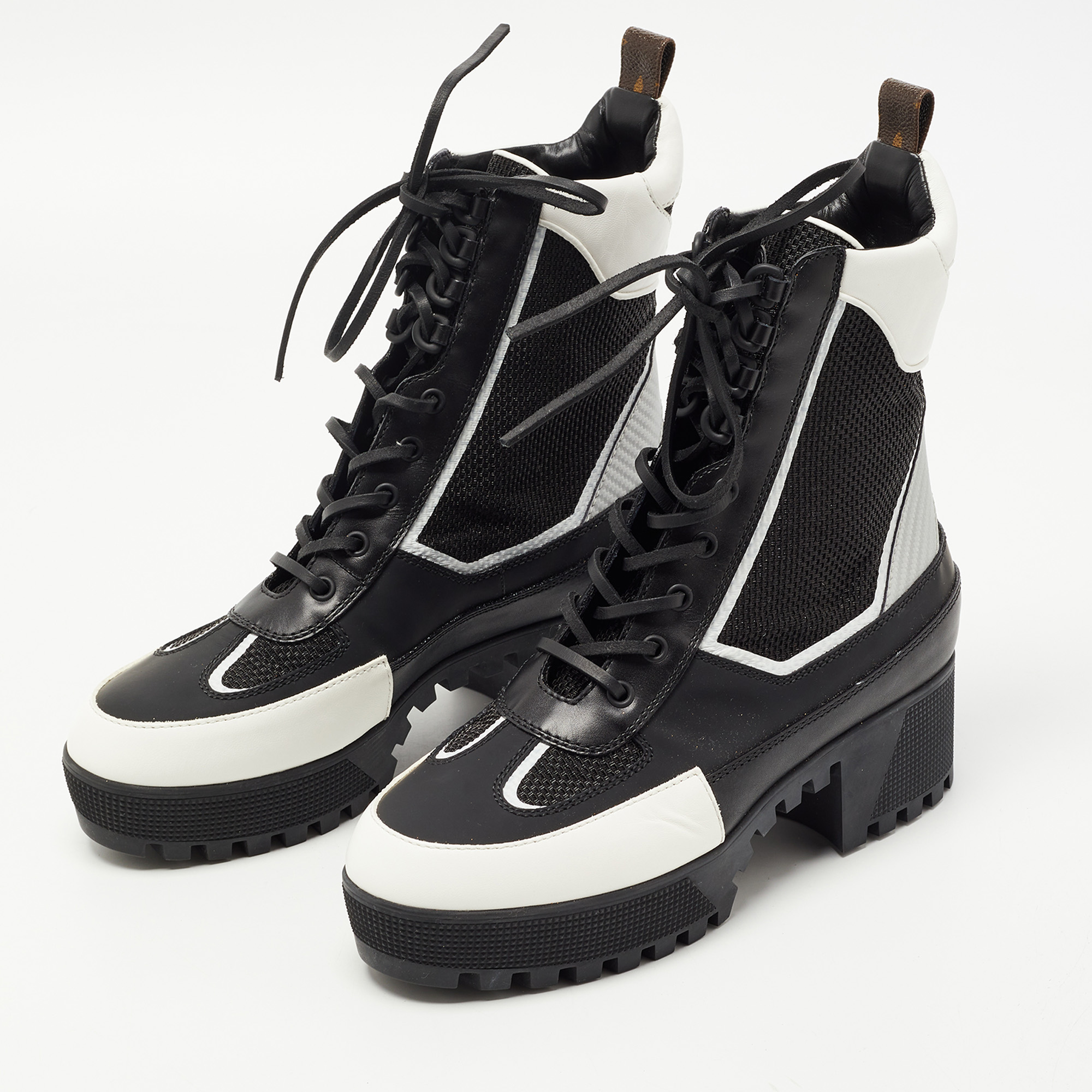 

Louis Vuitton Black/White Leather and Mesh Laureate Platform Desert Boots Size
