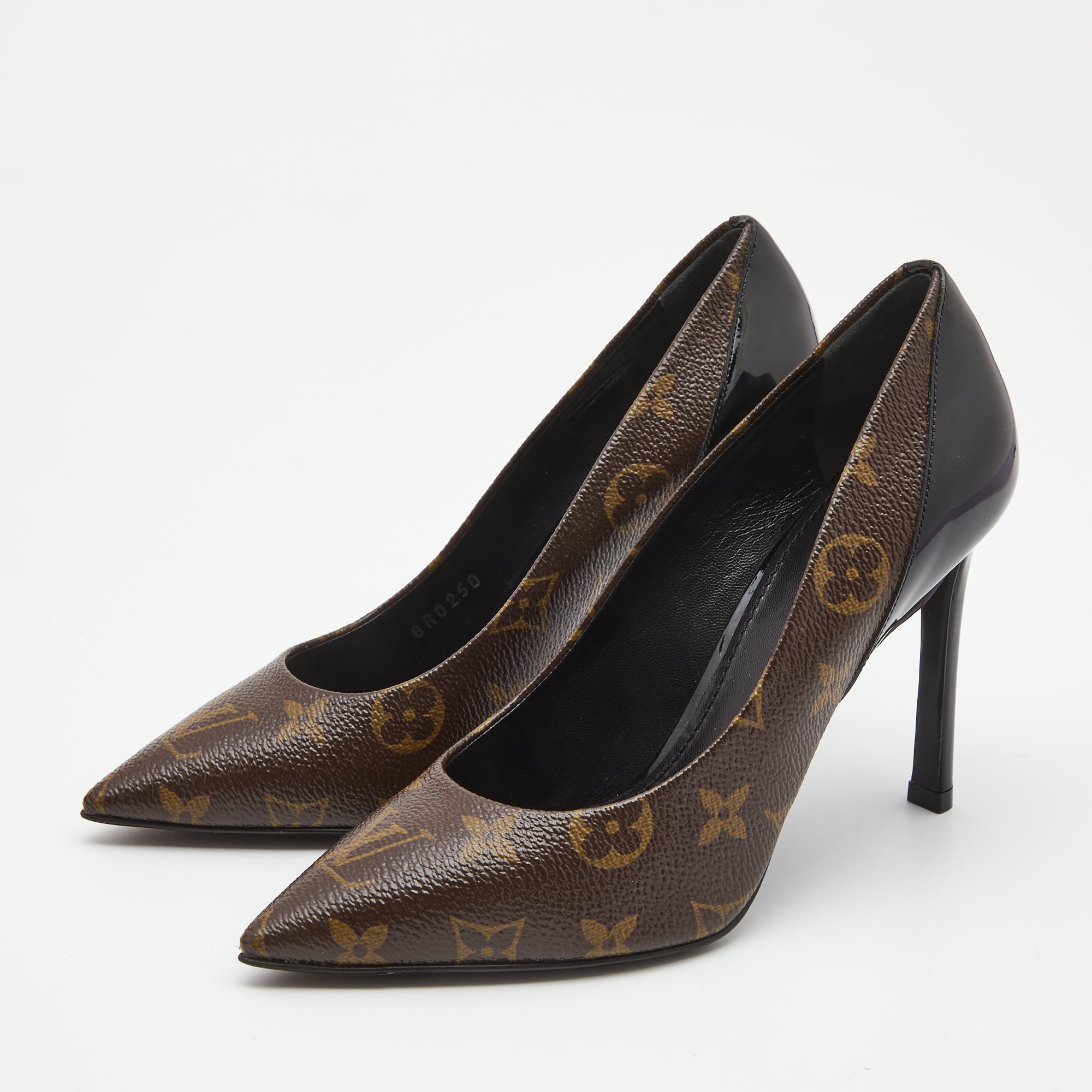 

Louis Vuitton Brown/Black Monogram Canvas and Patent Leather Chérie Pointed Toe Pumps Size