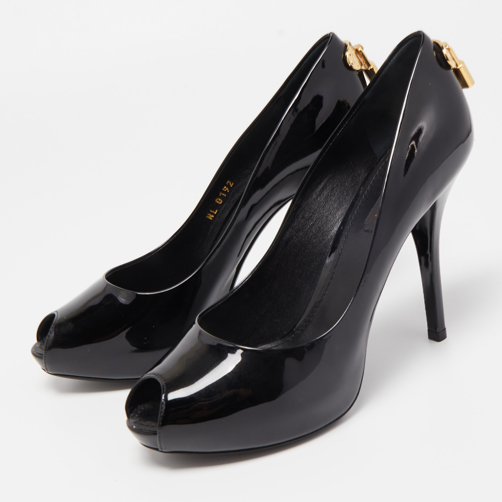 

Louis Vuitton Black Patent Leather Oh Really! Pumps Size