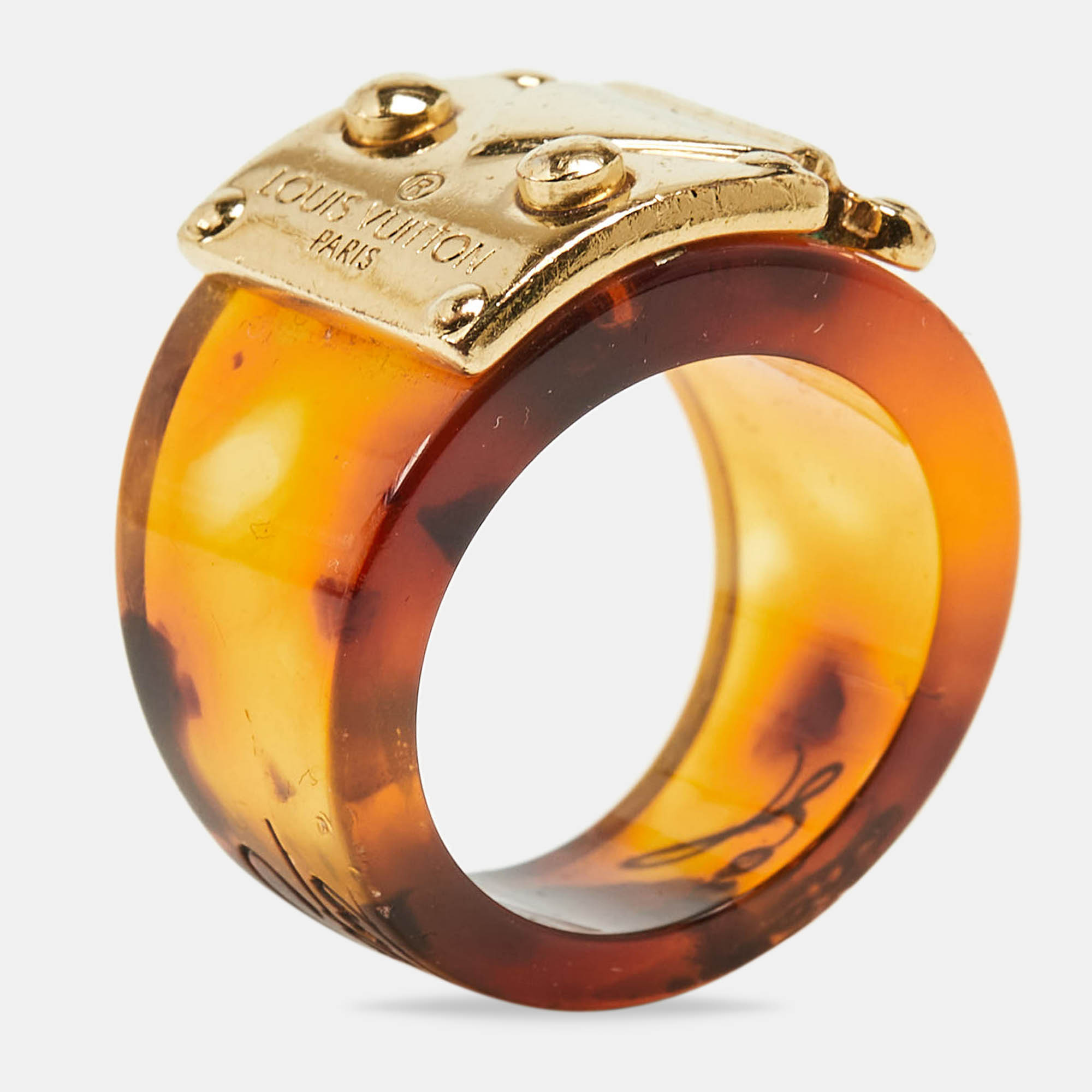 

Louis Vuitton Resin Lock It Gold Tone Ring Size
