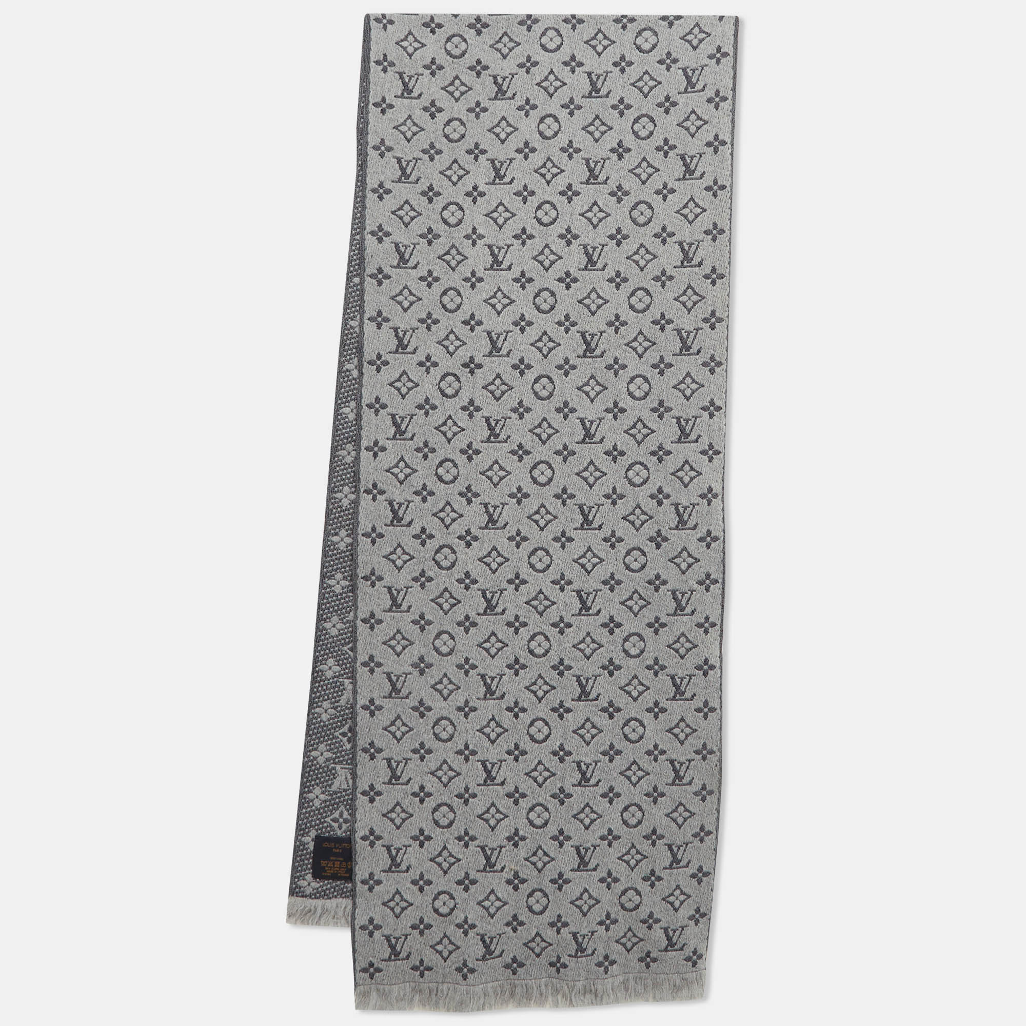 

Louis Vuitton Grey Monogram Jacquard Wool Classic Scarf