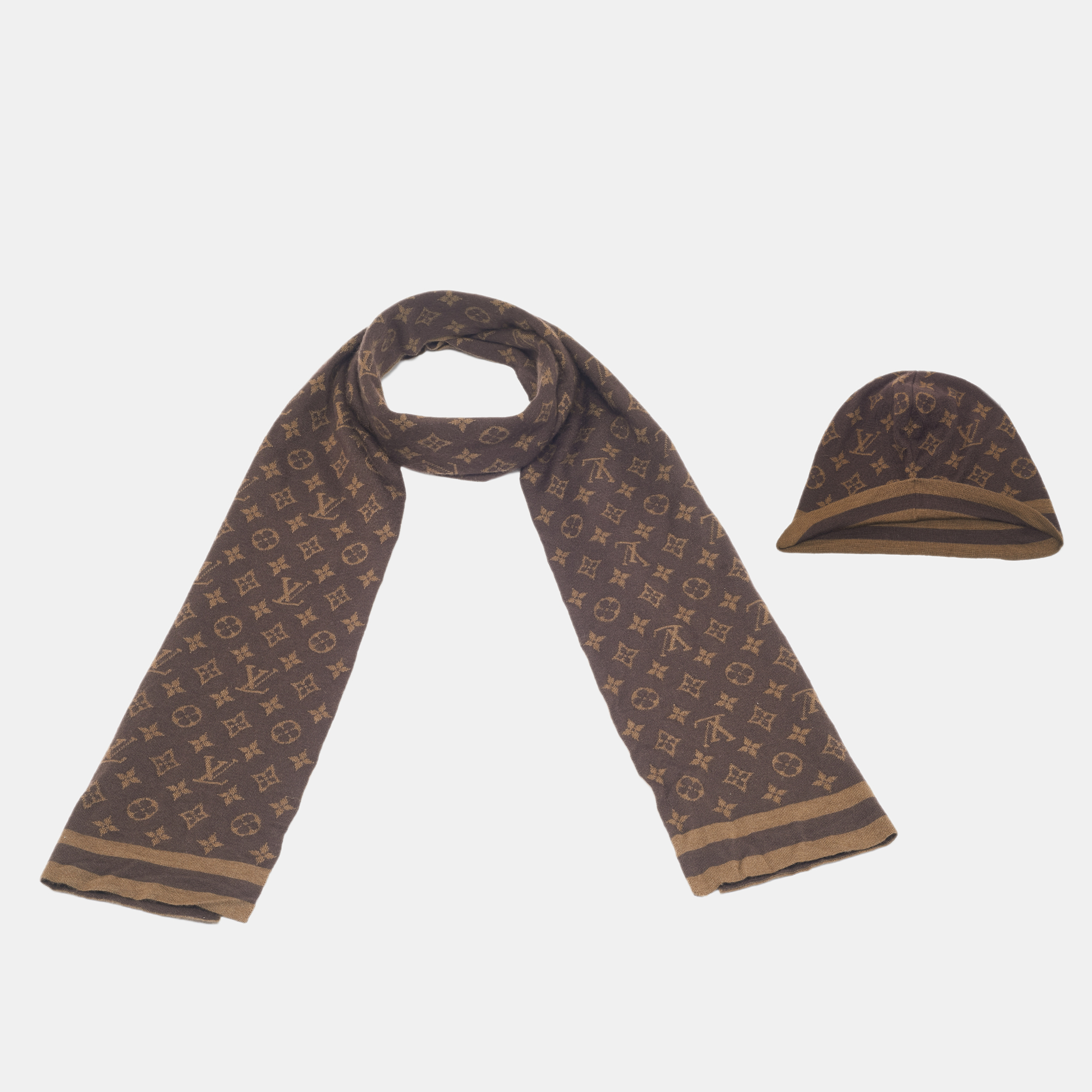 

Louis Vuitton Brown Monogram Cashmere Blend Scarf and Beanie