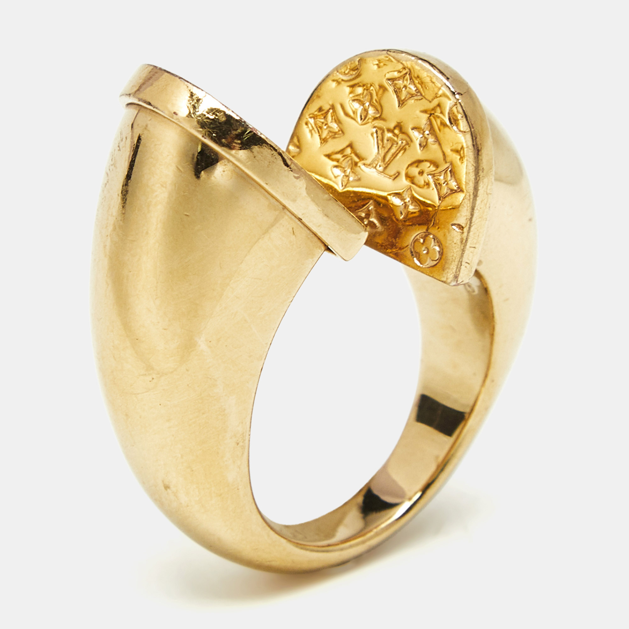 

Louis Vuitton Monogram Gold Tone Ring Size