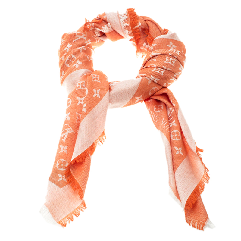 Châle monogram silk scarf Louis Vuitton Orange in Silk - 25999554