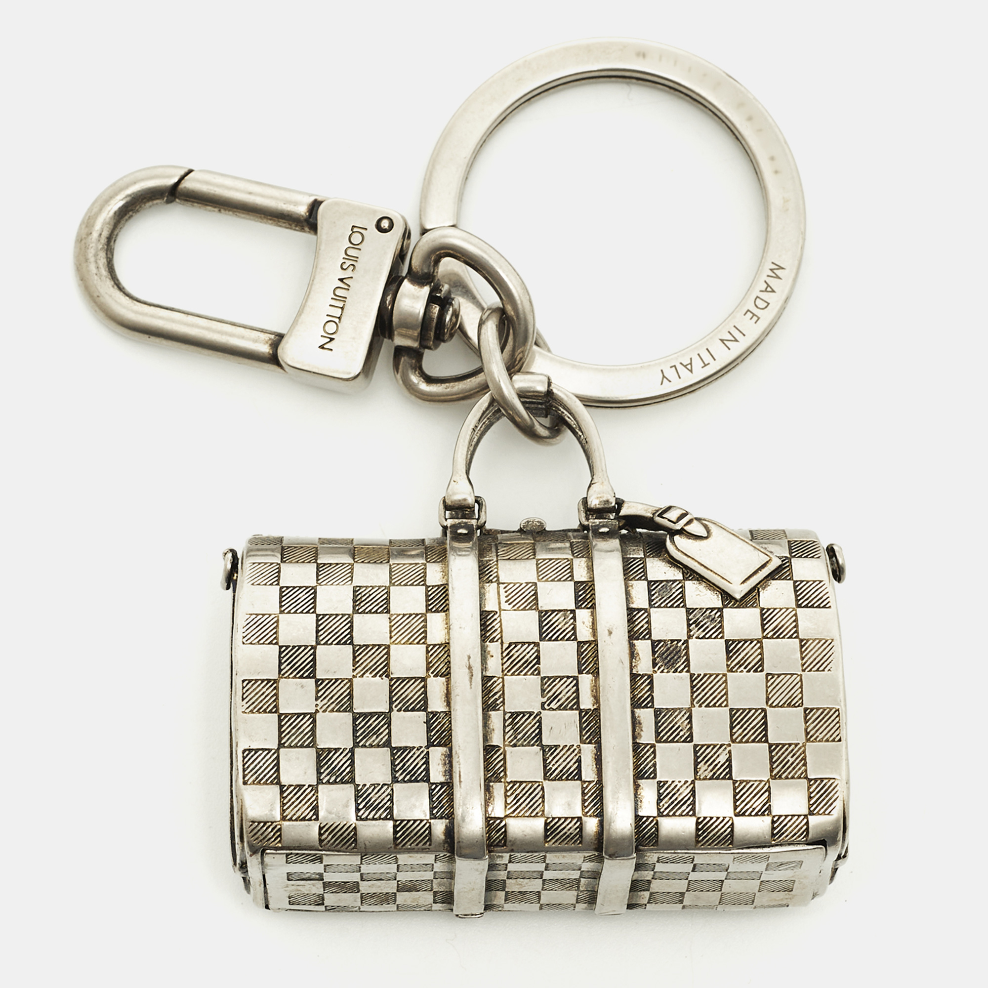 

Louis Vuitton Damier The Keepall Silver Tone Charm Keychain