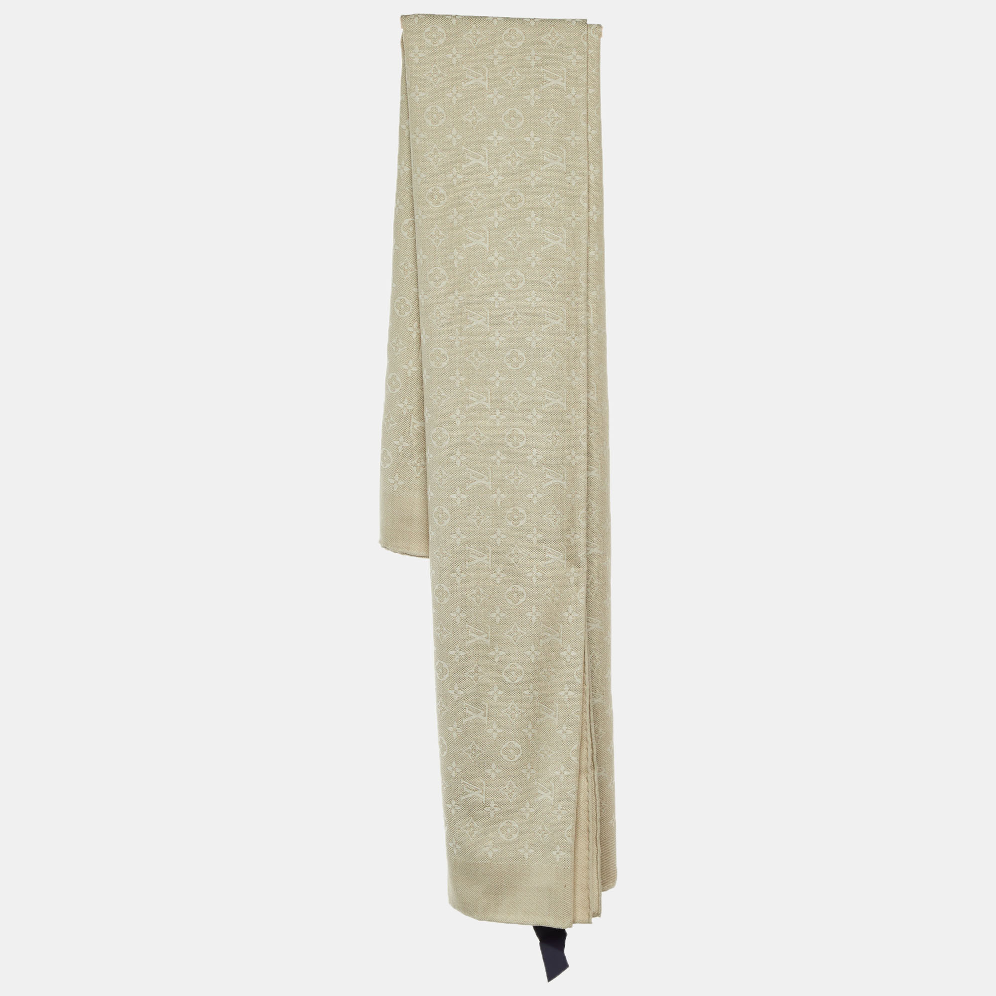 

Louis Vuitton Beige Monogram Jacquard Wool Classic Scarf
