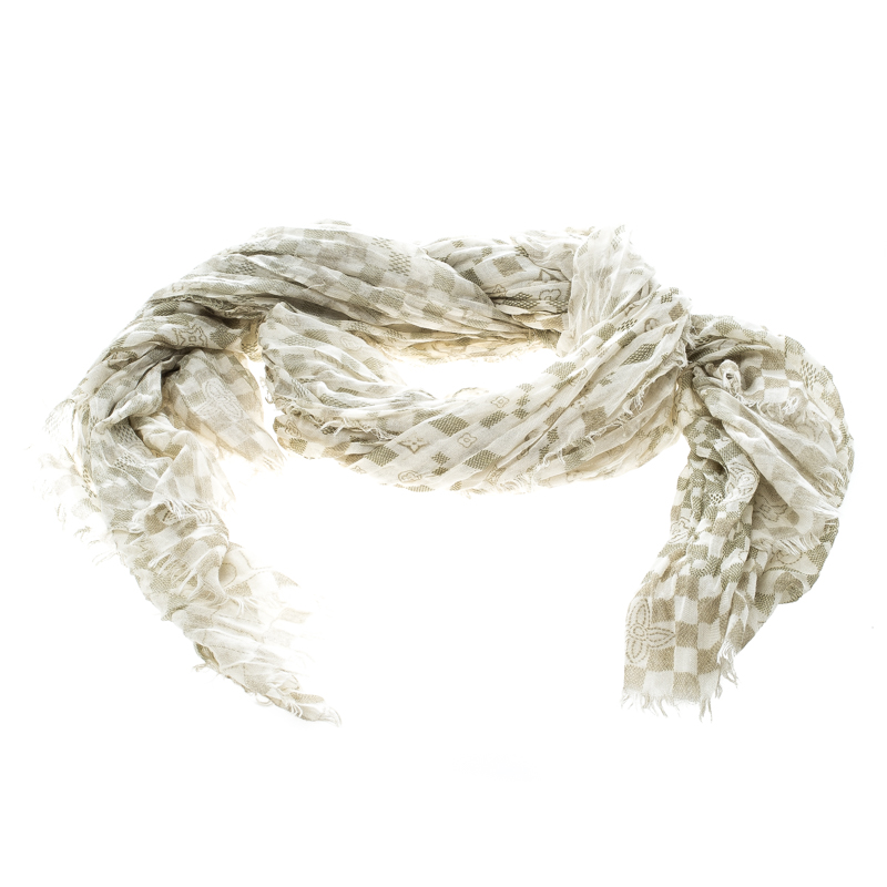 مملوكة مسبقًا Louis Vuitton Cream and Green Fringed Damier Azur Scarf