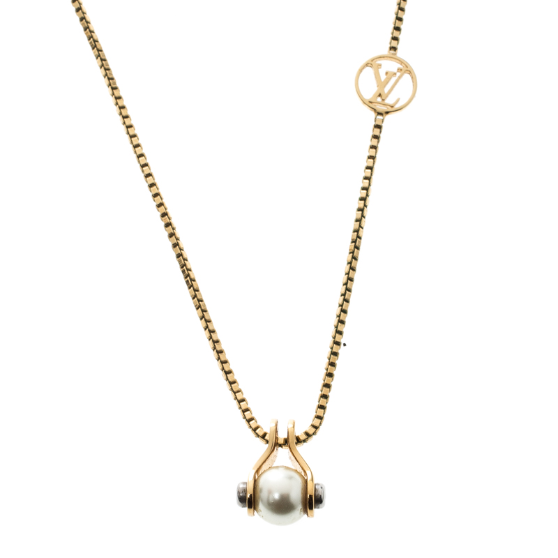 Louis Vuitton Gold Pendant Necklace Settings