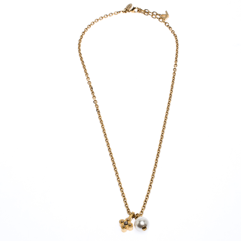 

Louis Vuitton Damier Monogram Faux Pearl Gold Tone Chain Link Necklace