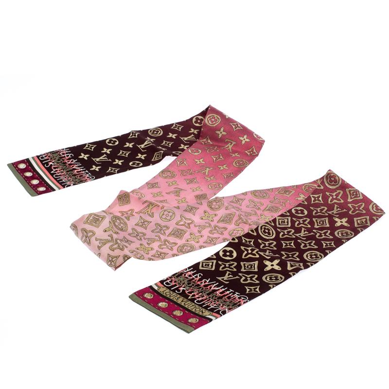 Louis Vuitton Silk Printed Shawl M78683 Pink Cotton ref.802900 - Joli Closet