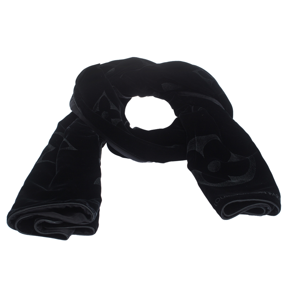 

Louis Vuitton Black Monogram Print Velvet Scarf