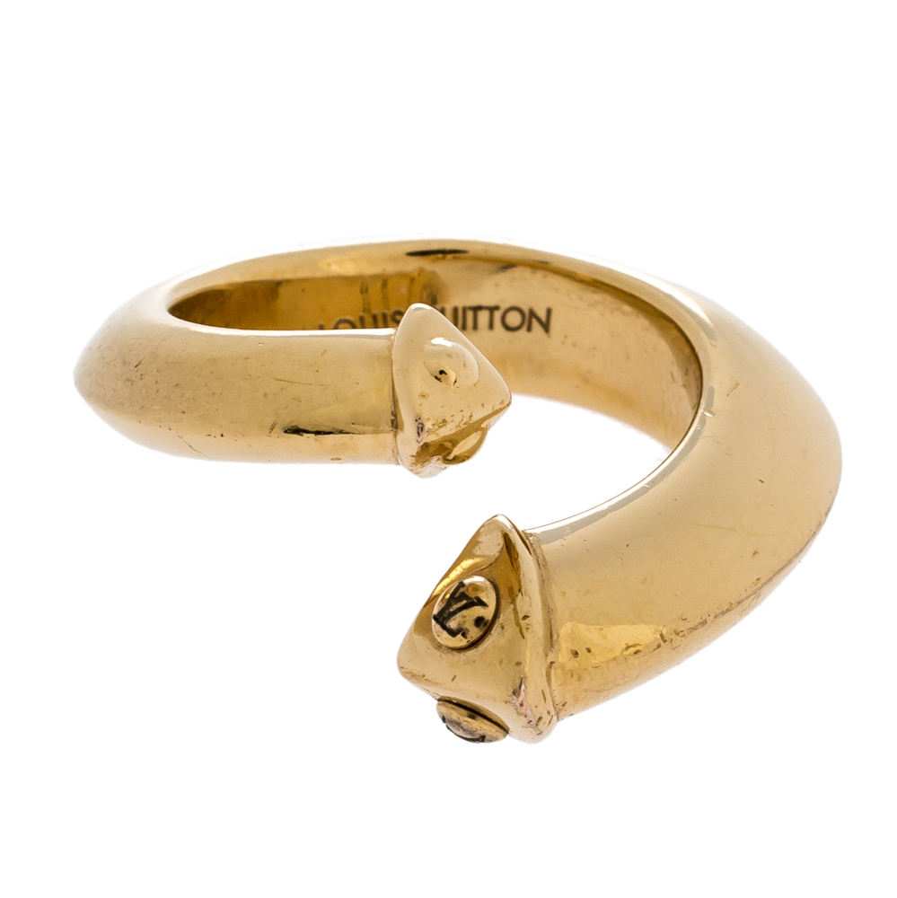 

Louis Vuitton Gold Tone Trunk Ring Size