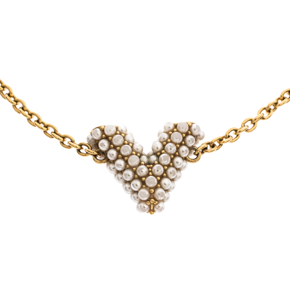Louis Vuitton Essential V Pearl Necklace M68358