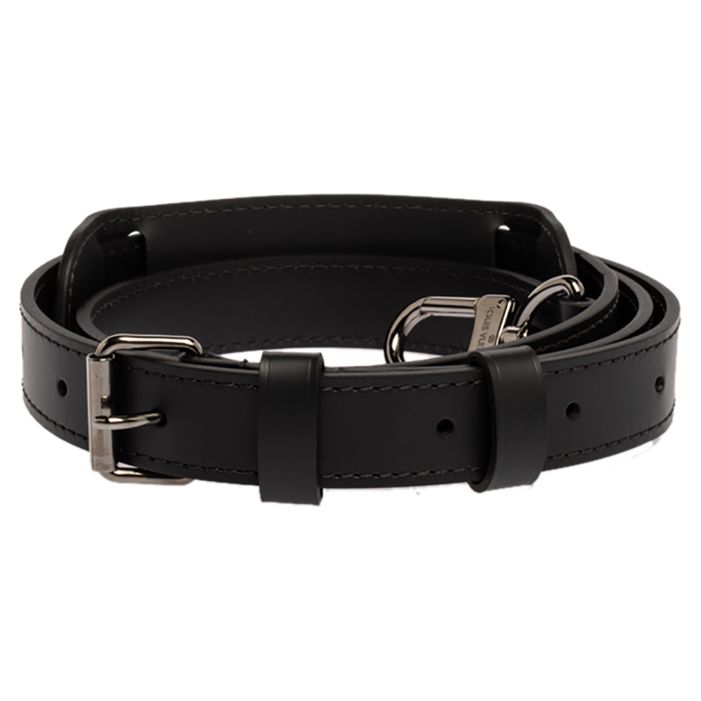 

Louis Vuitton Black Leather Adjustable Bag Strap