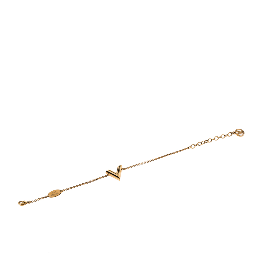 

Louis Vuitton Essential V Gold Tone Chain Link Bracelet