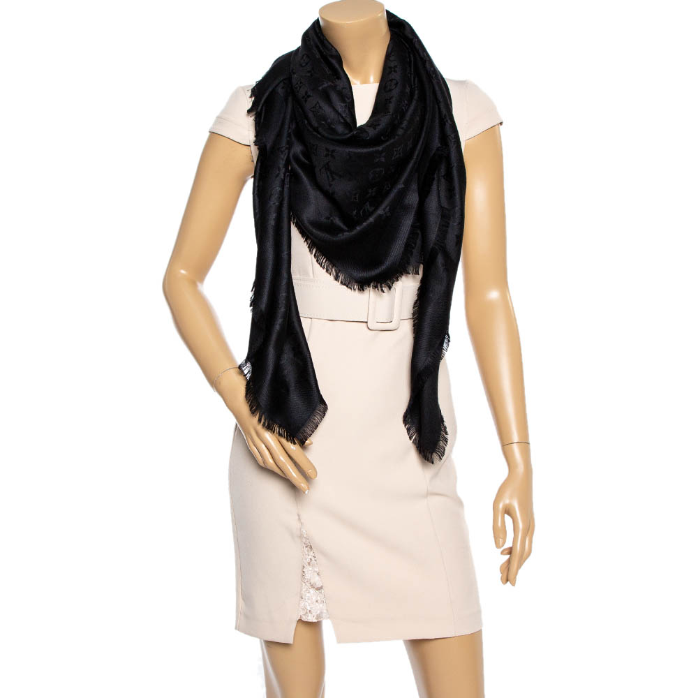 

Louis Vuitton Black Silk Wool Monogram Shawl