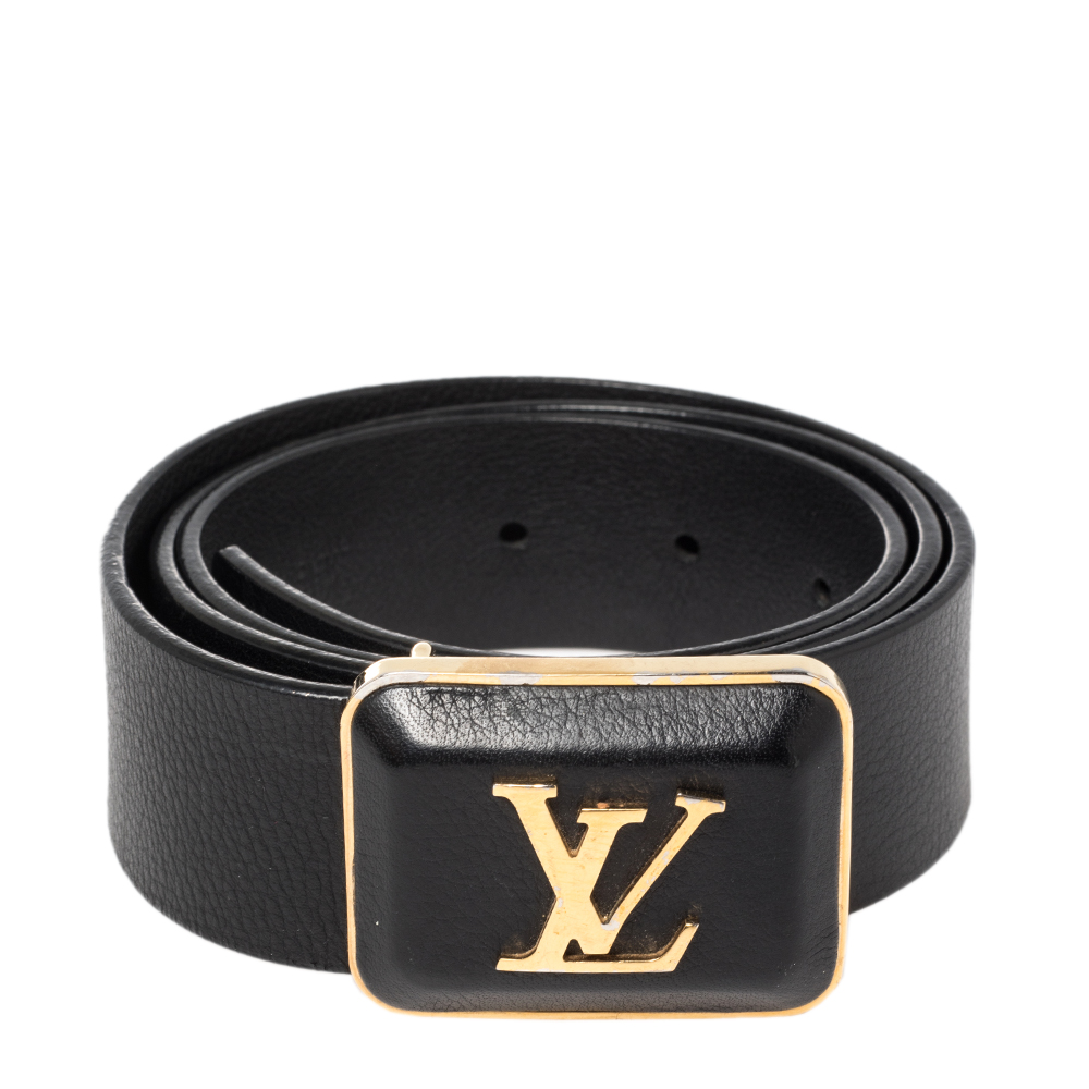 

Louis Vuitton Black Leather Buckle Belt